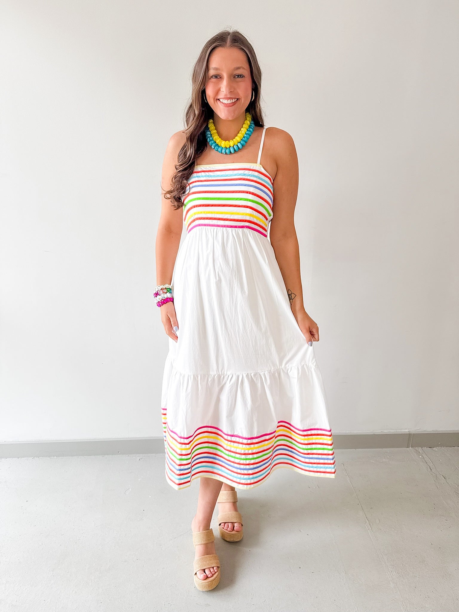 colored midi dress Color Stripe Spaghetti Midi Dress med