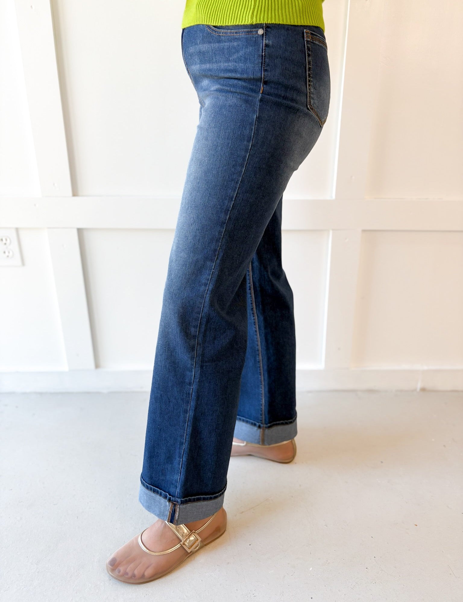 32" Slim Wide Leg With Cuff Jean