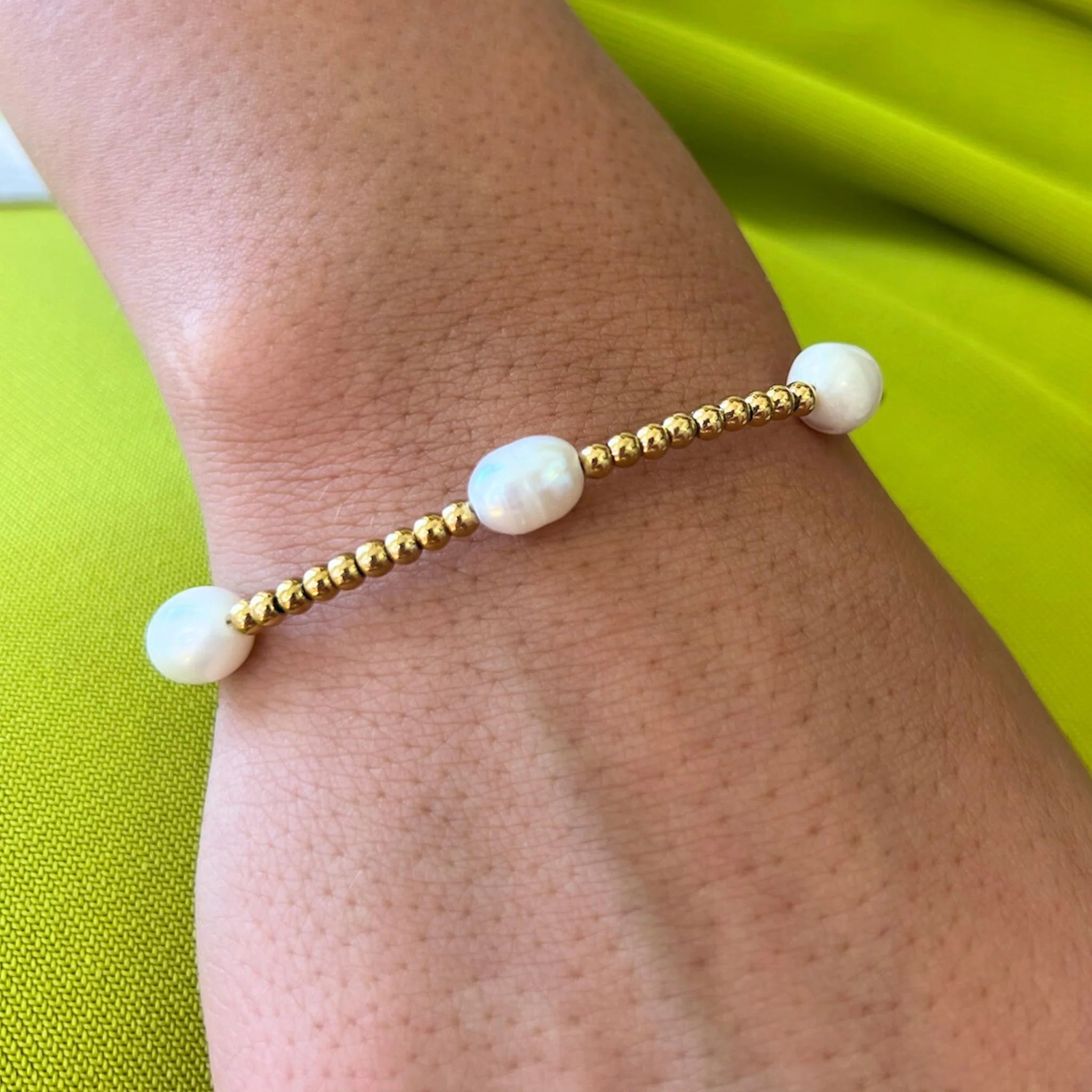 3mm Gold Bead with Pearls Clasp Bracelet
