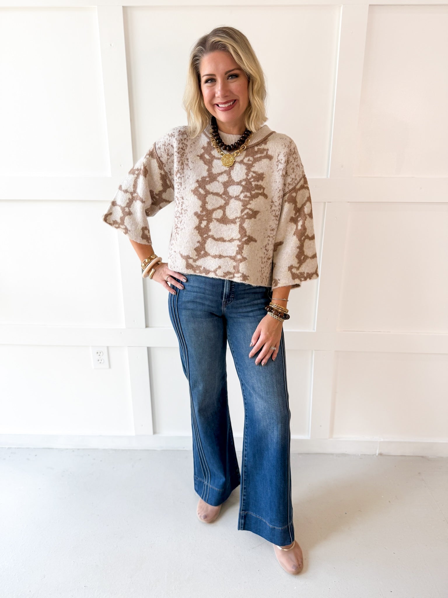 Abstract Print Knit Top- Oatmeal