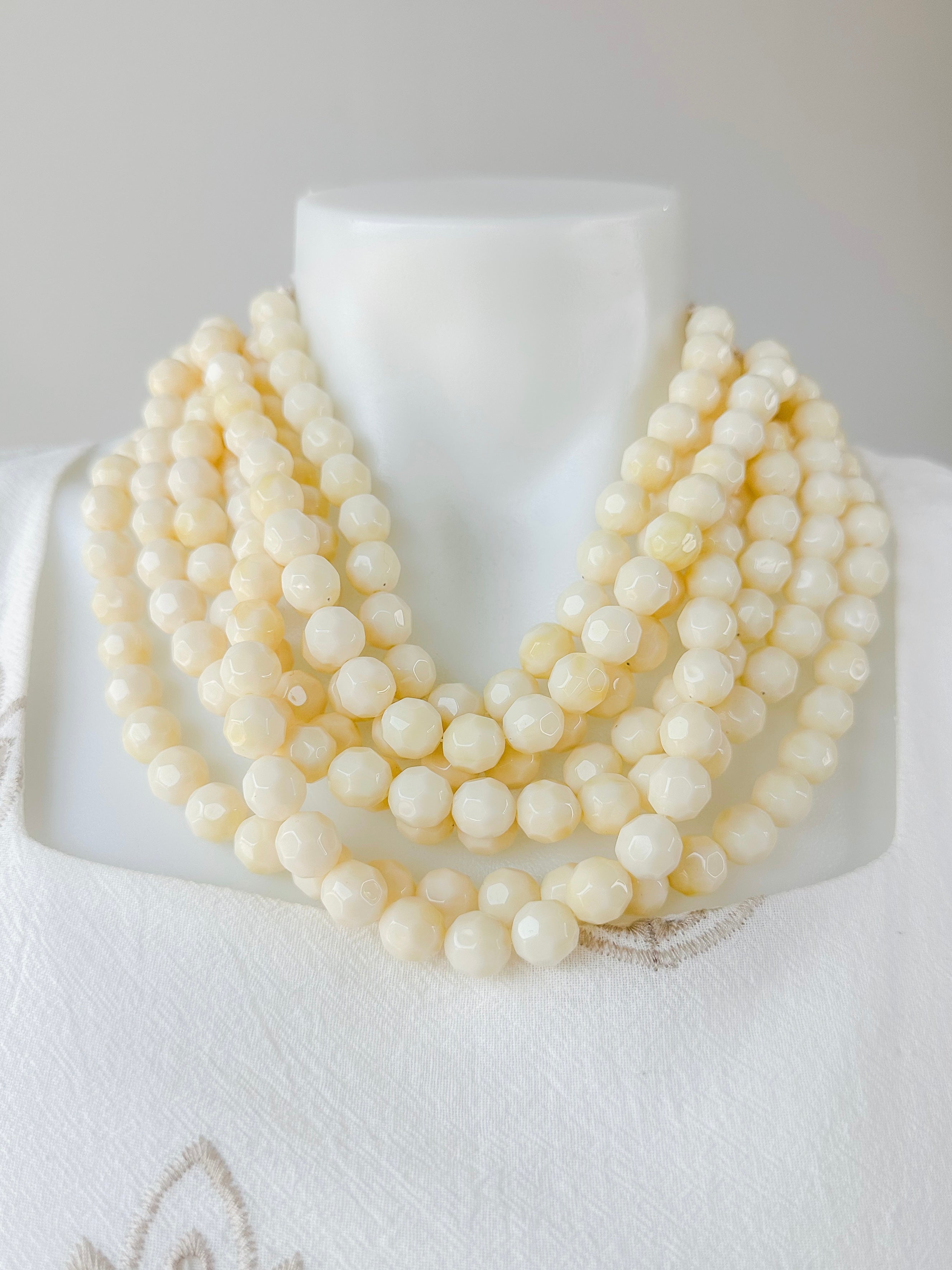 Agate Bead Necklace Ivory
