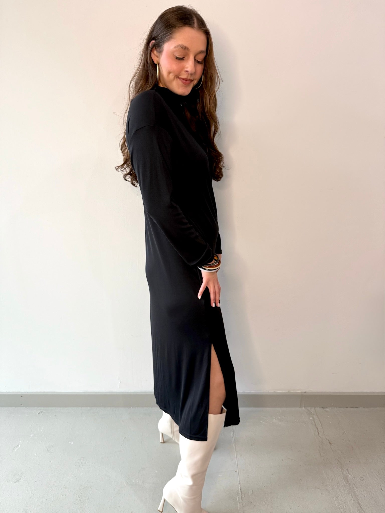 Anise Black Midi Dress