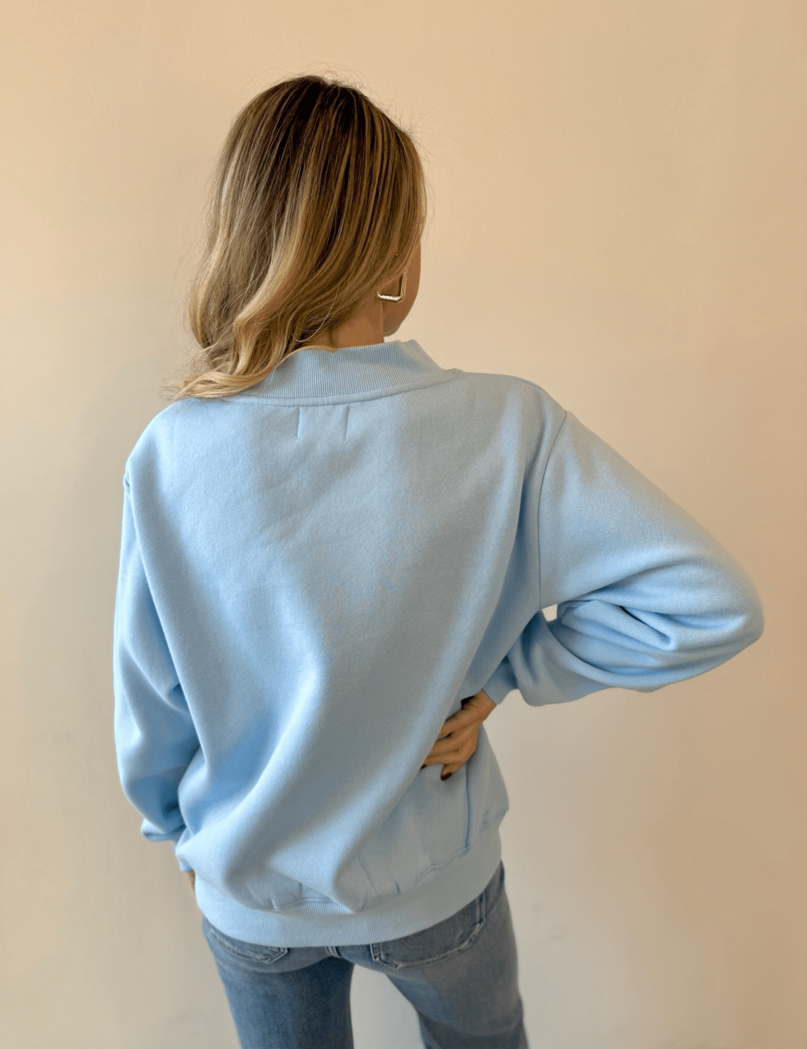 Bailey Sweatshirt - Baby Blue