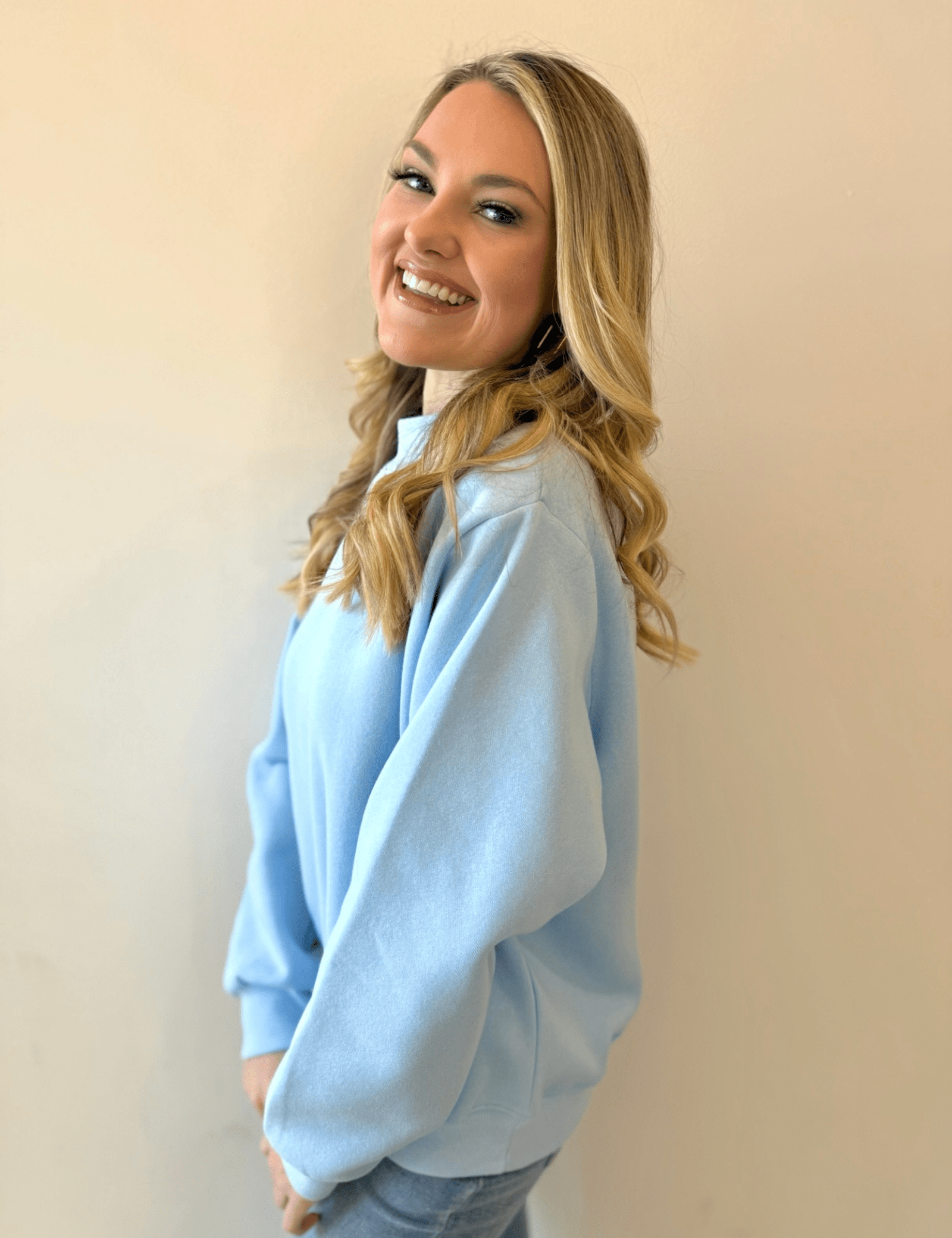 Bailey Sweatshirt - Baby Blue