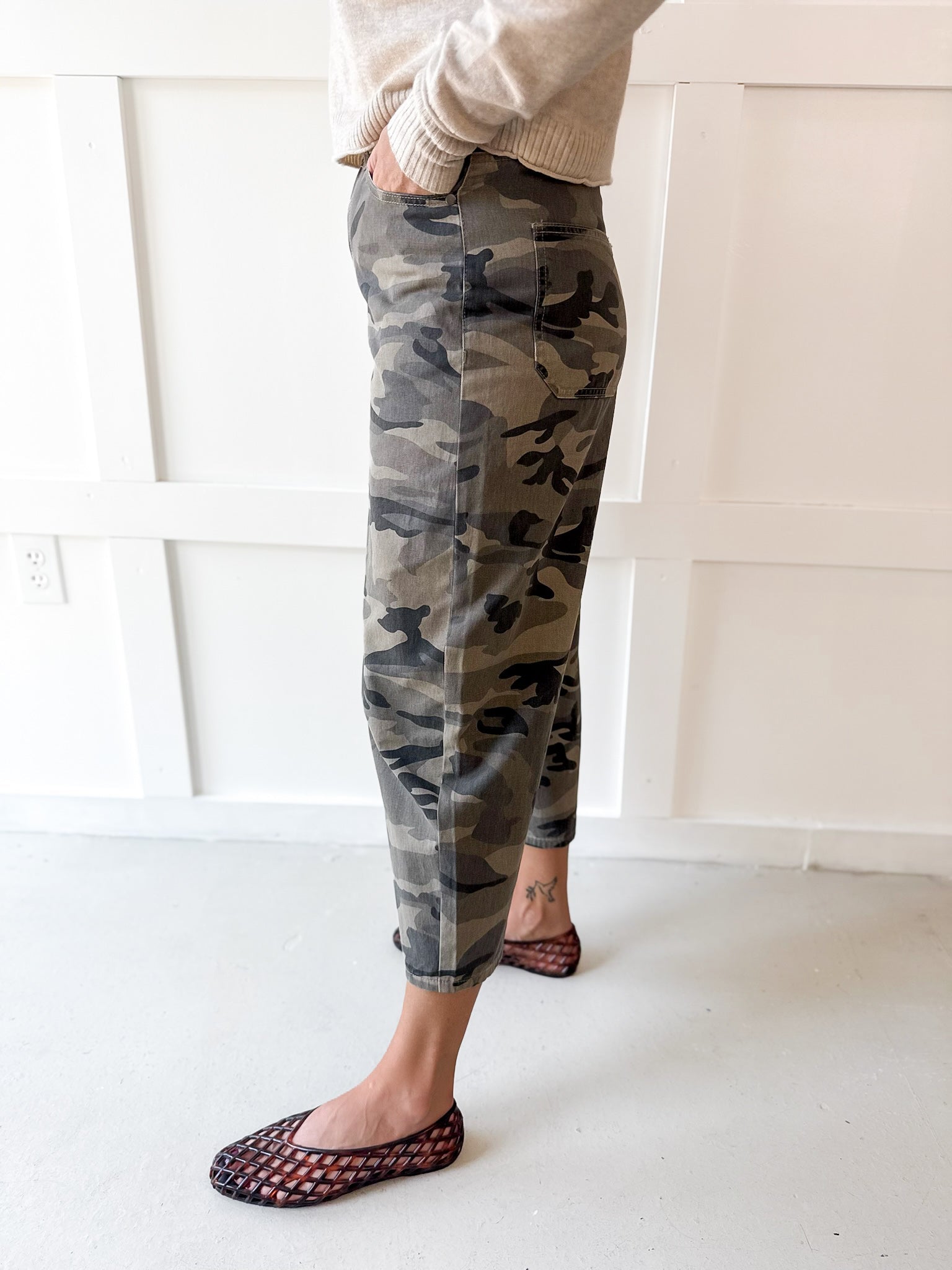 Cargo Print Barrel Jeans- Olive