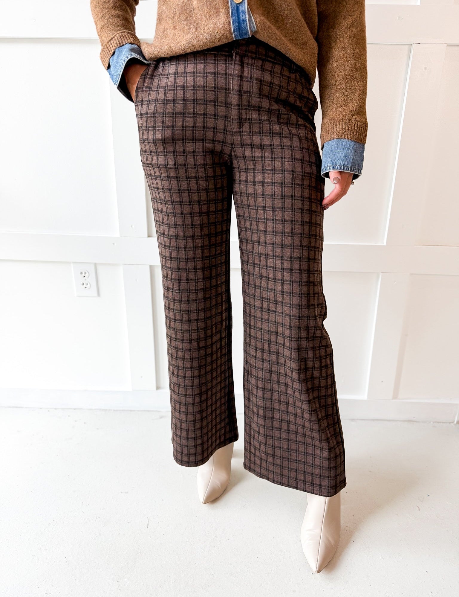 Check Print Straight Leg Pants- Brown