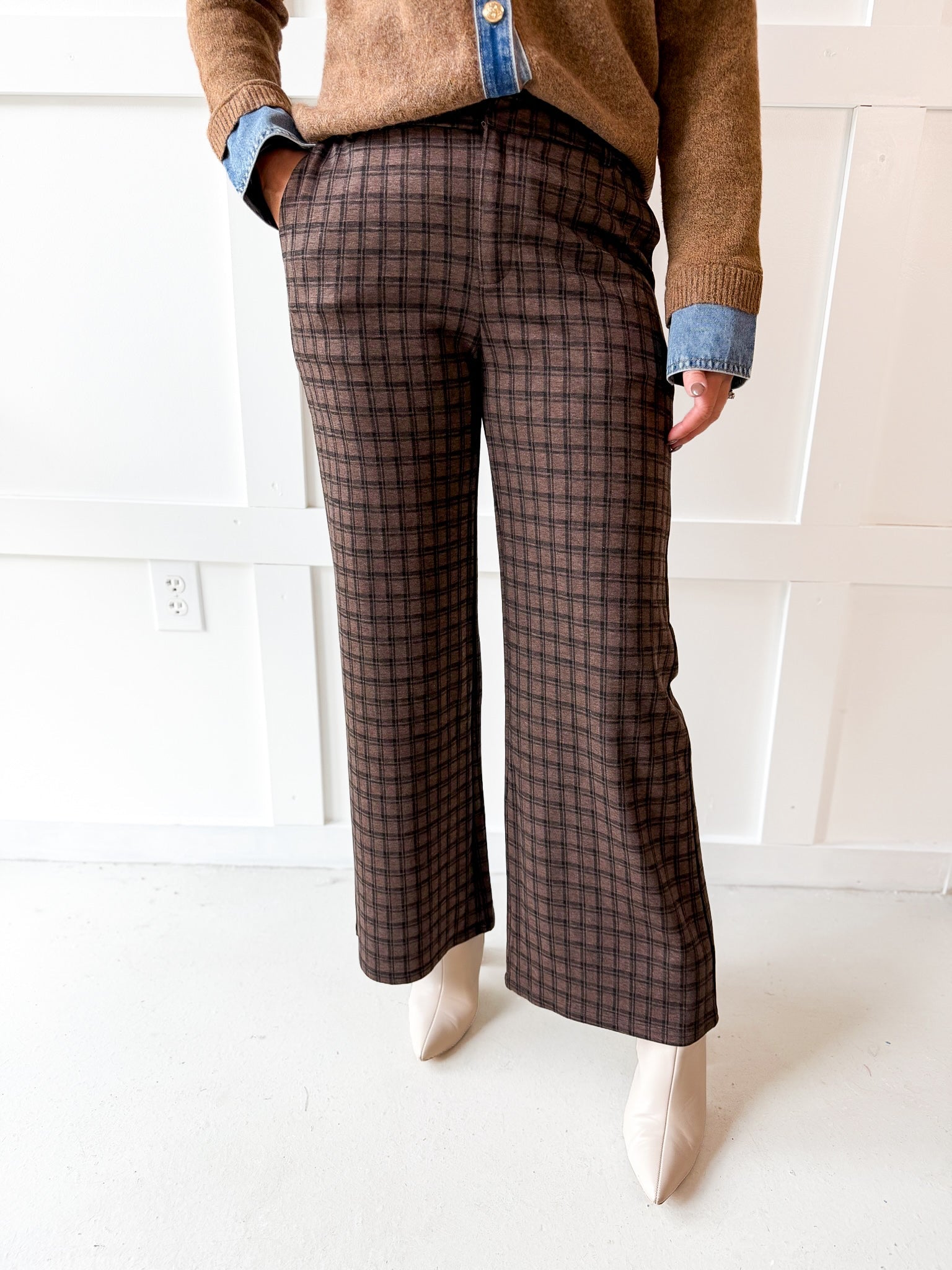 Check Print Straight Leg Pants- Brown