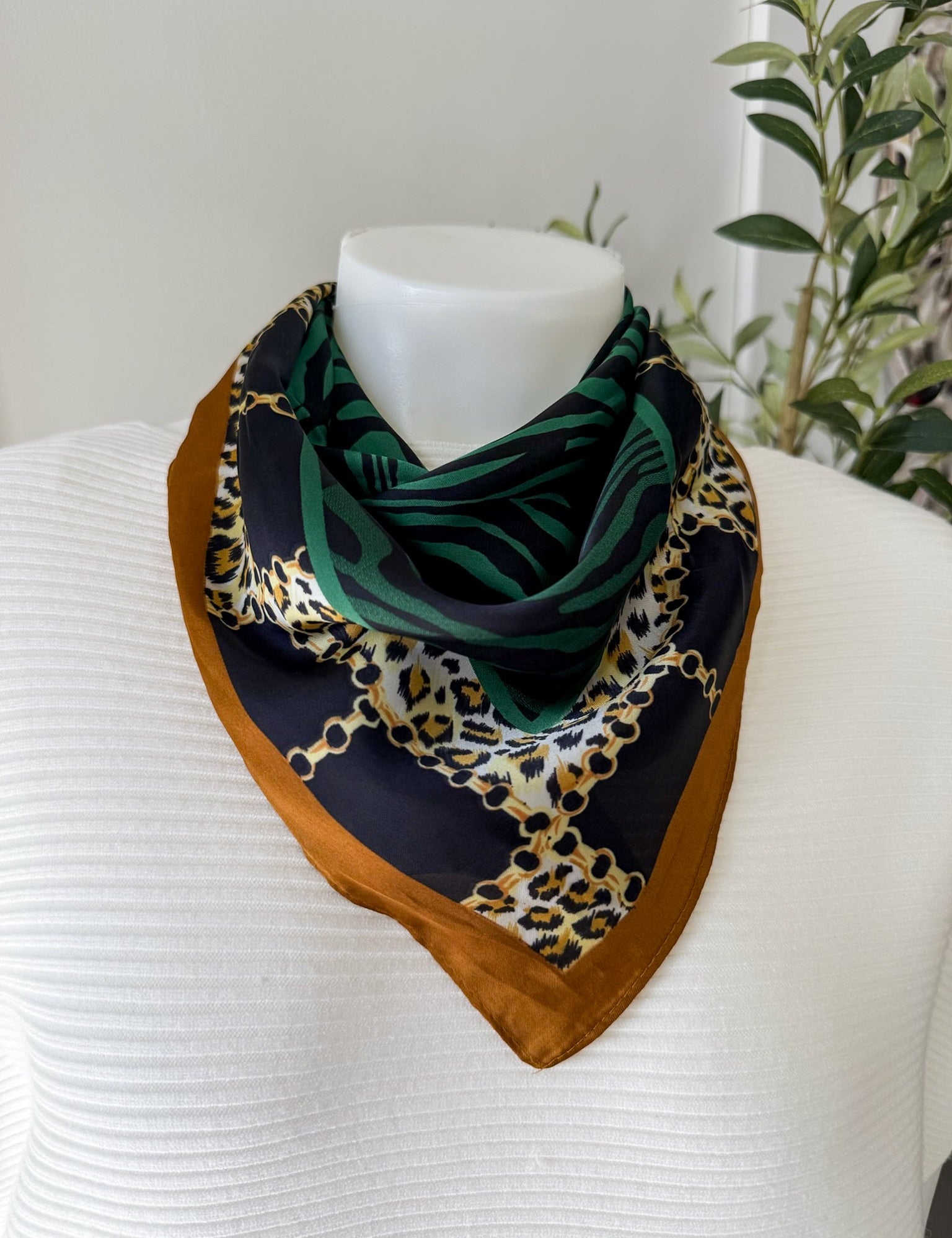 Cheetah Chainlink Print Scarf