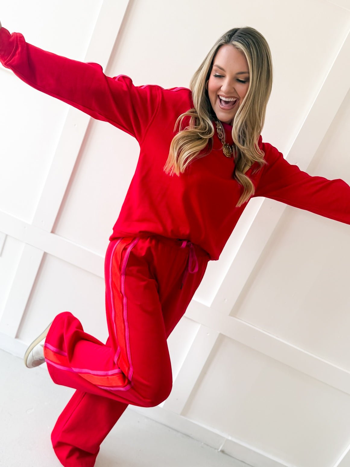 Contrast Trim Crew top & Pant Set - Red
