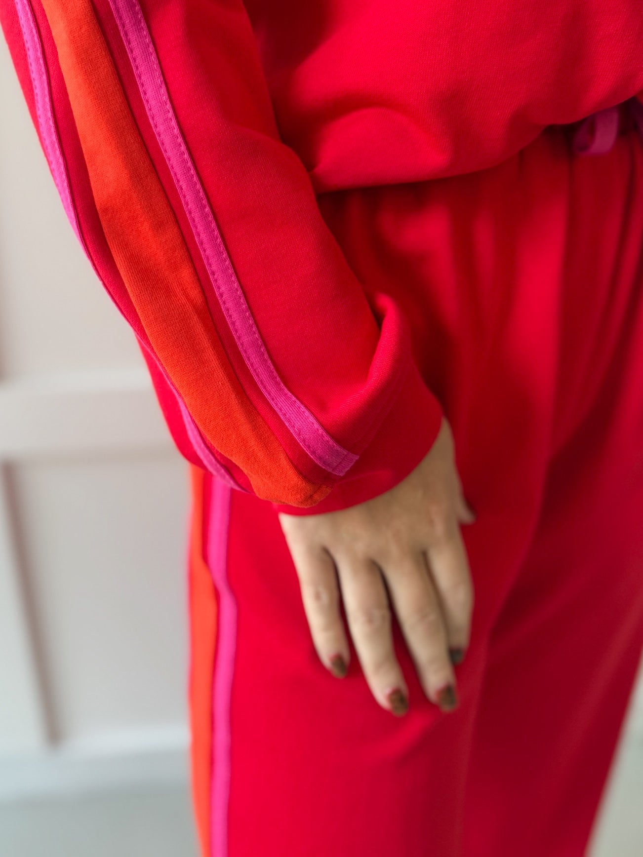 Contrast Trim Crew top & Pant Set - Red