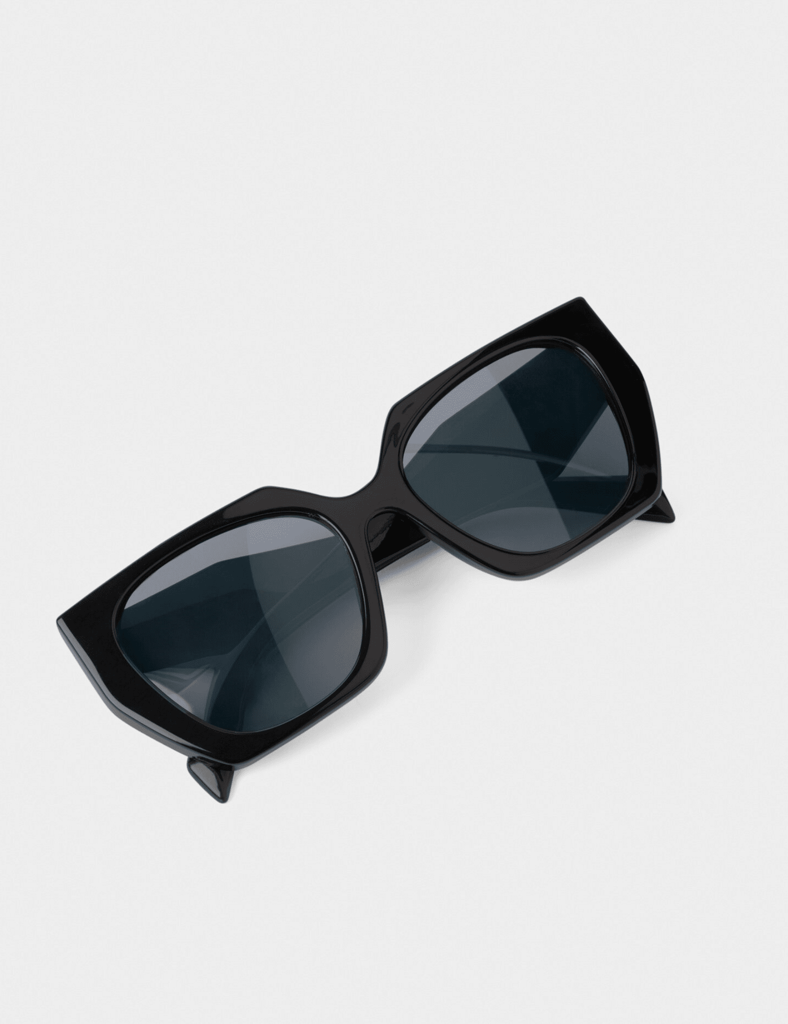 Corsica Sunglasses Black