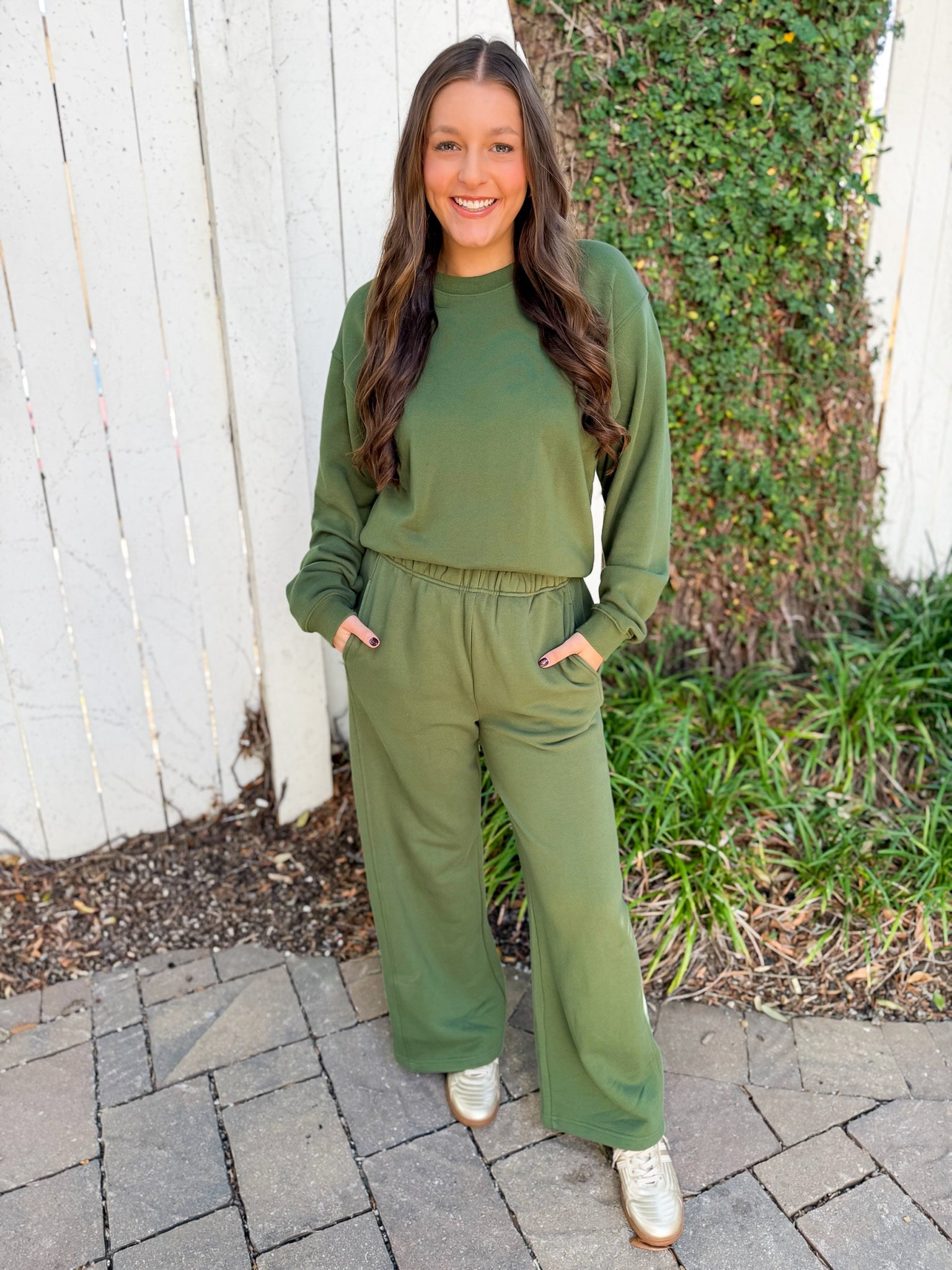 Crew & Straight Pant Set - Green