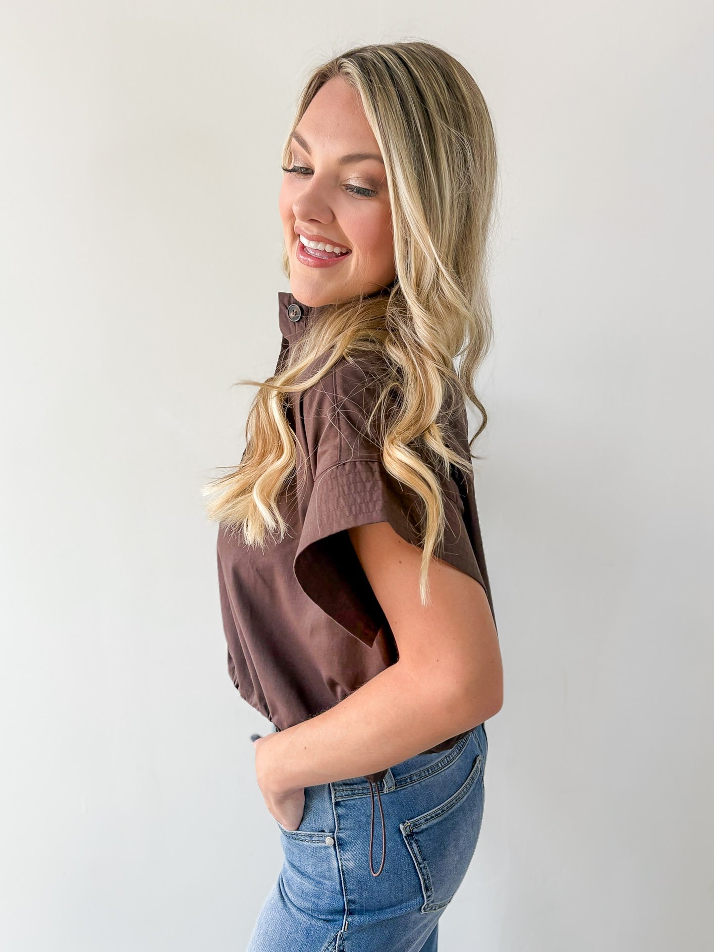Cropped Elastic Bubble Hem Top - Brown