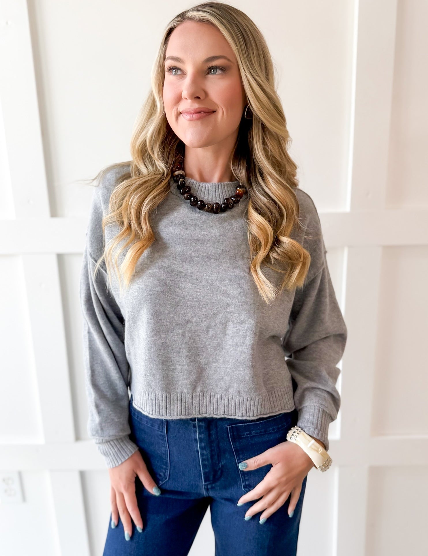 Cropped Knit Crew Sweater - Grey