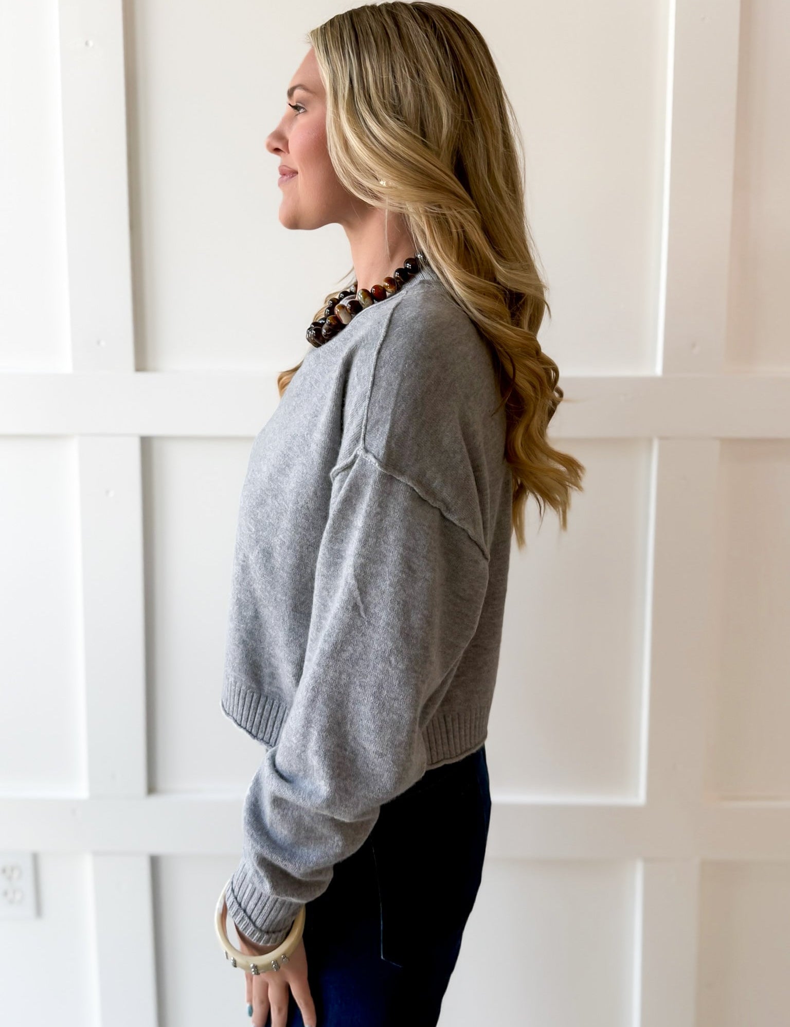 Cropped Knit Crew Sweater - Grey