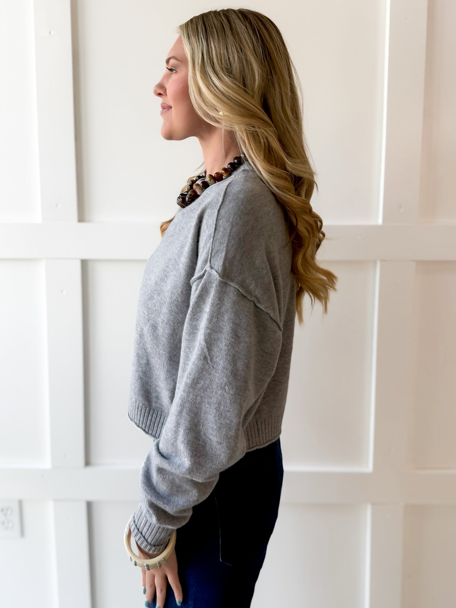 Cropped Knit Crew Sweater - Grey