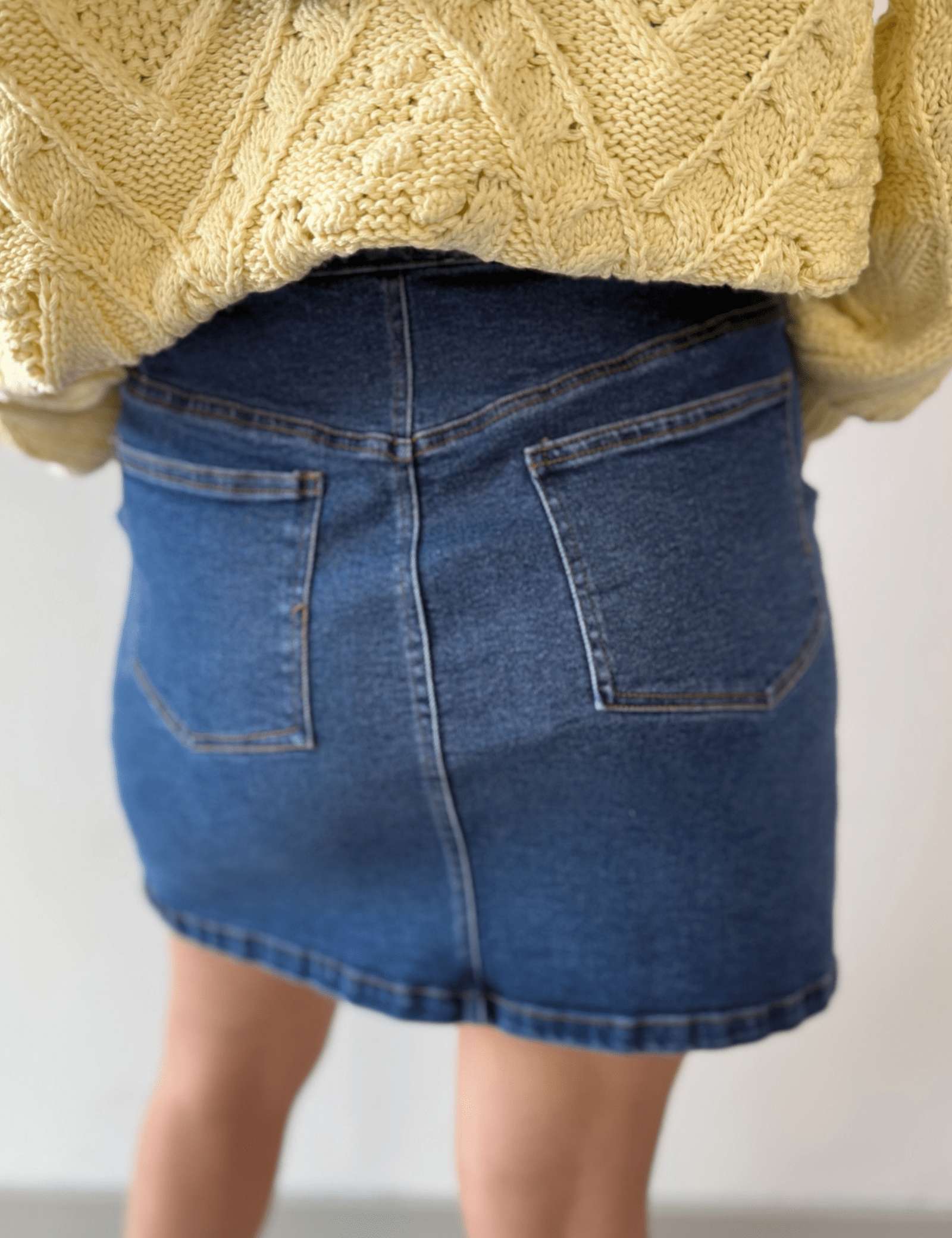 Curve Shape Seam Detail Denim Skirt