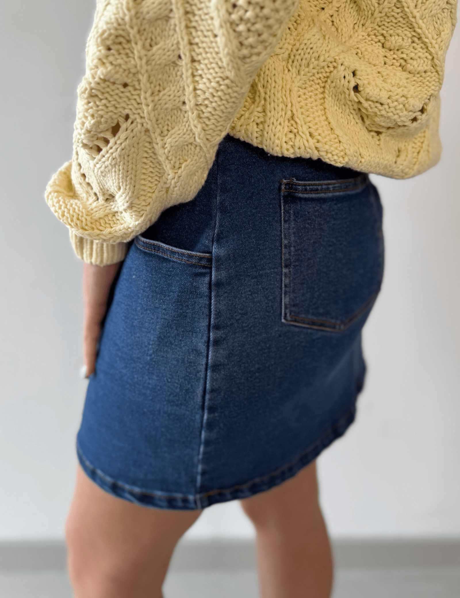 Curve Shape Seam Detail Denim Skirt