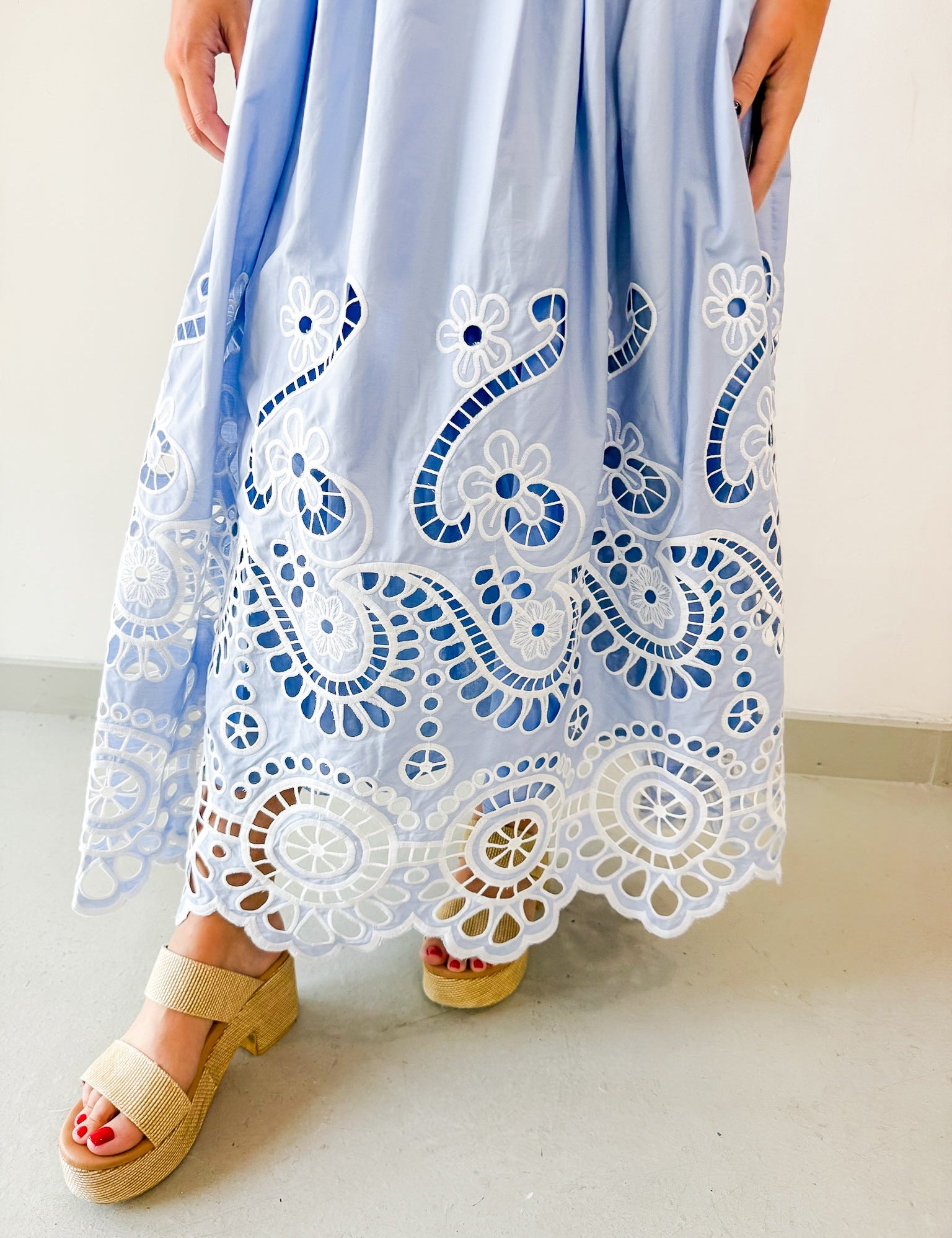 Cut Out Embroidery Detail Maxi Dress