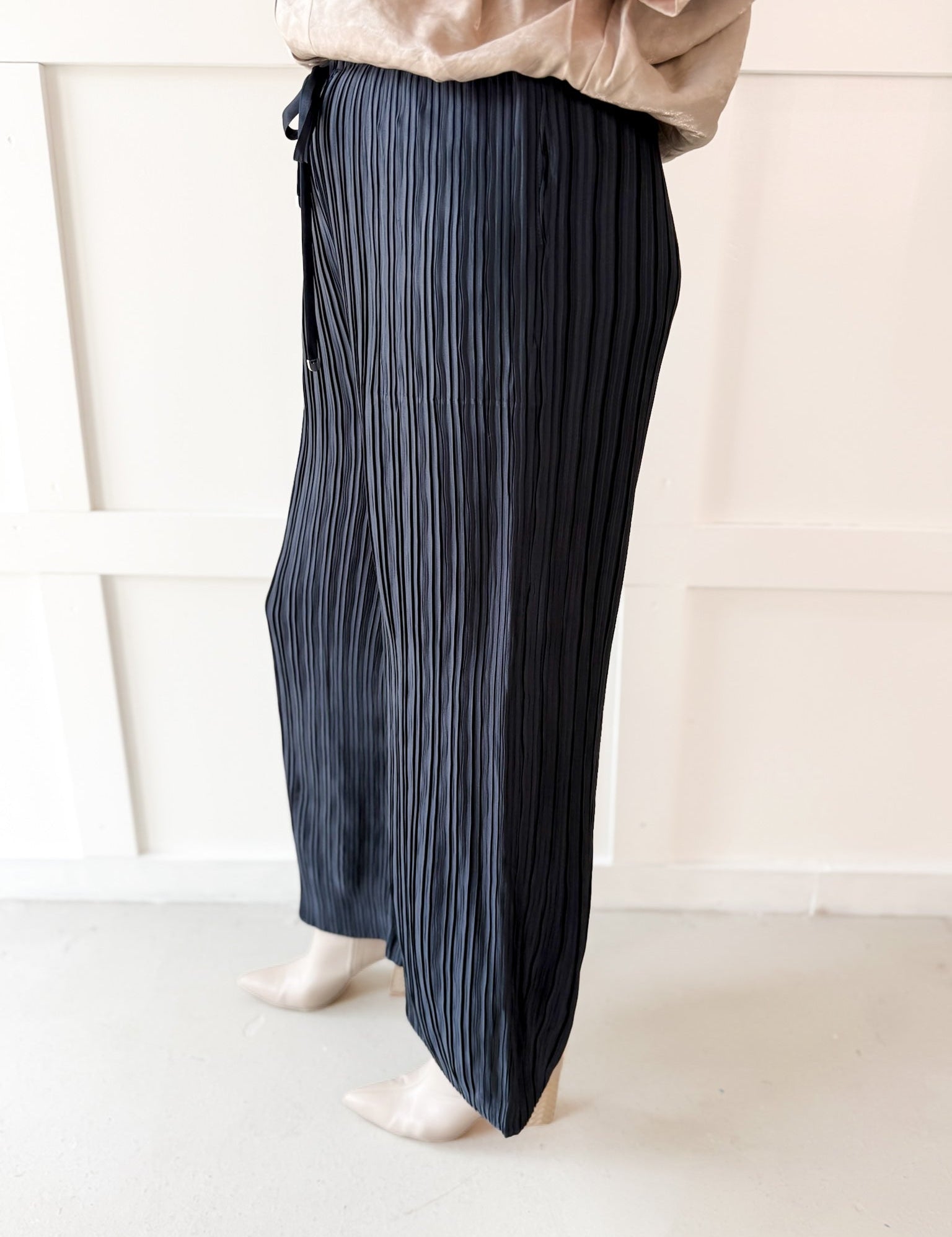 Drawstring Waist Pants - Navy
