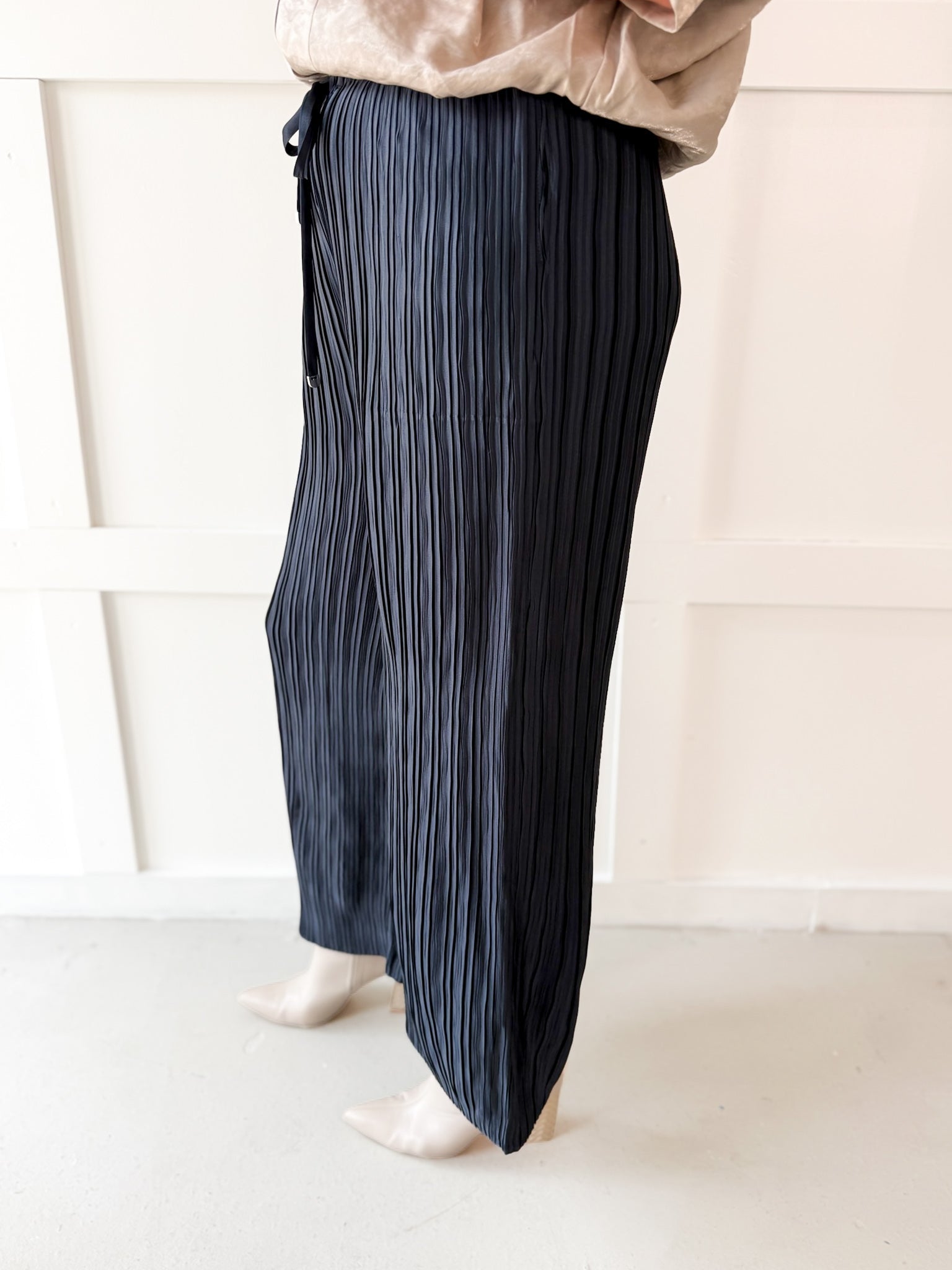 Drawstring Waist Pants - Navy