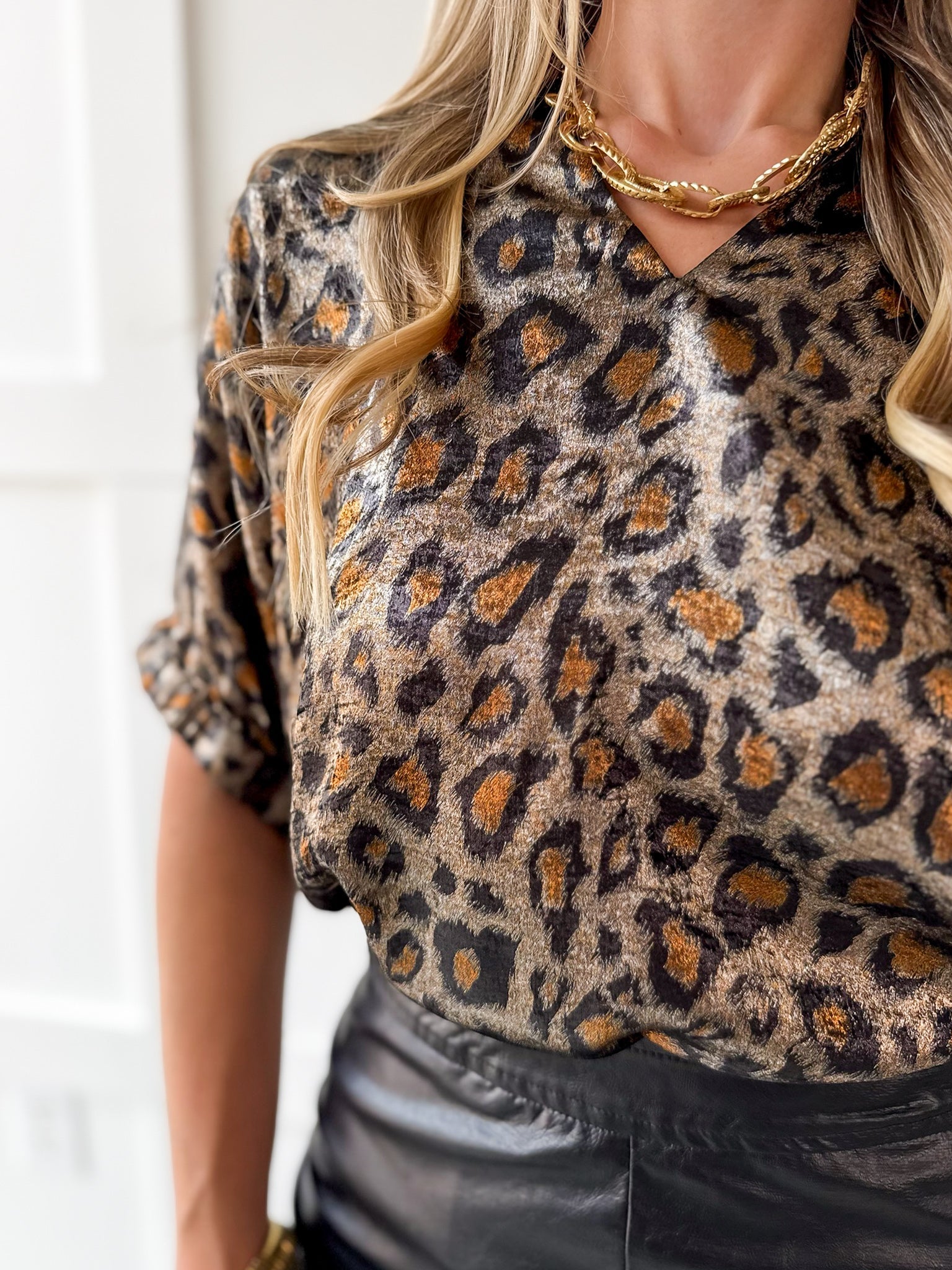 Drop Shoulder Metaillic Leopard Top- Black