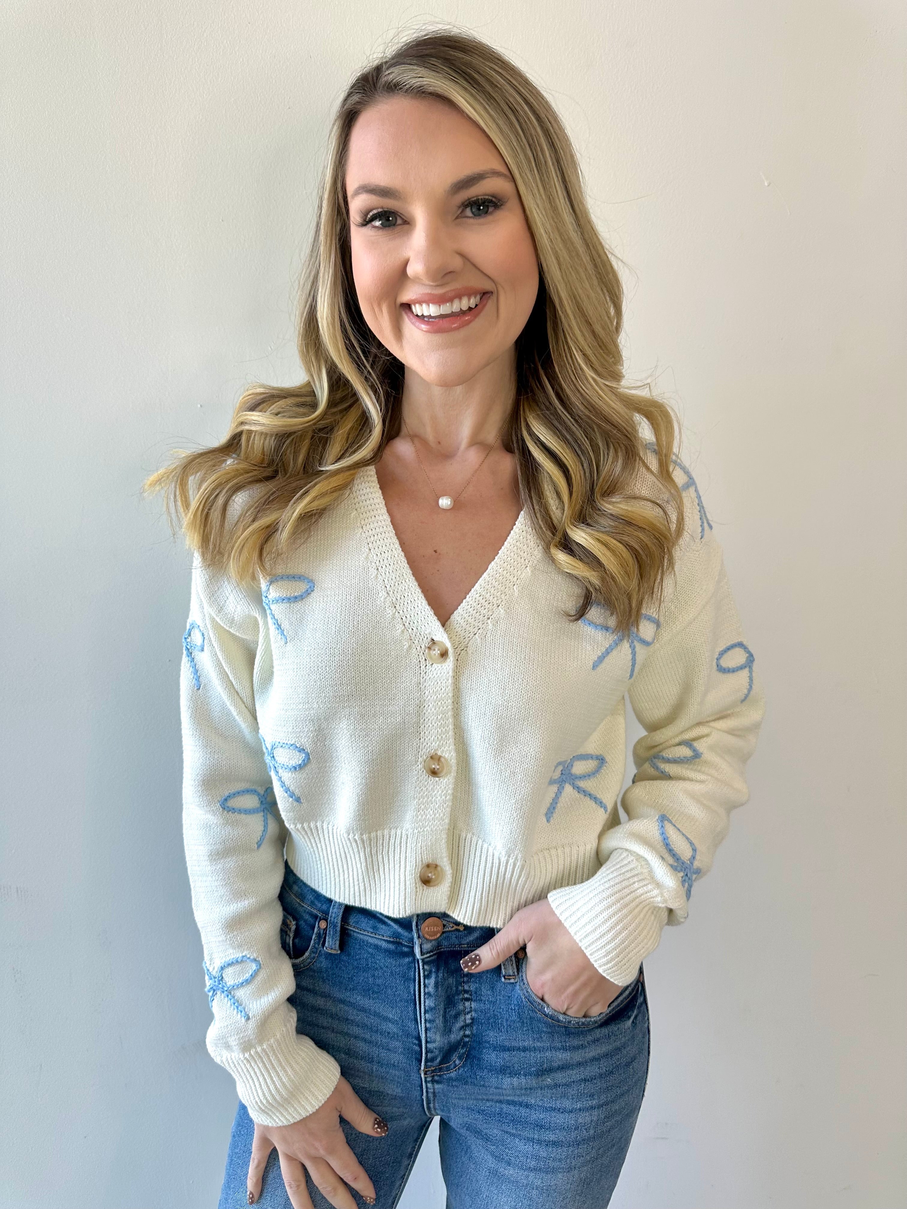 Embroidered Bow Cropped Cardigan - Blue