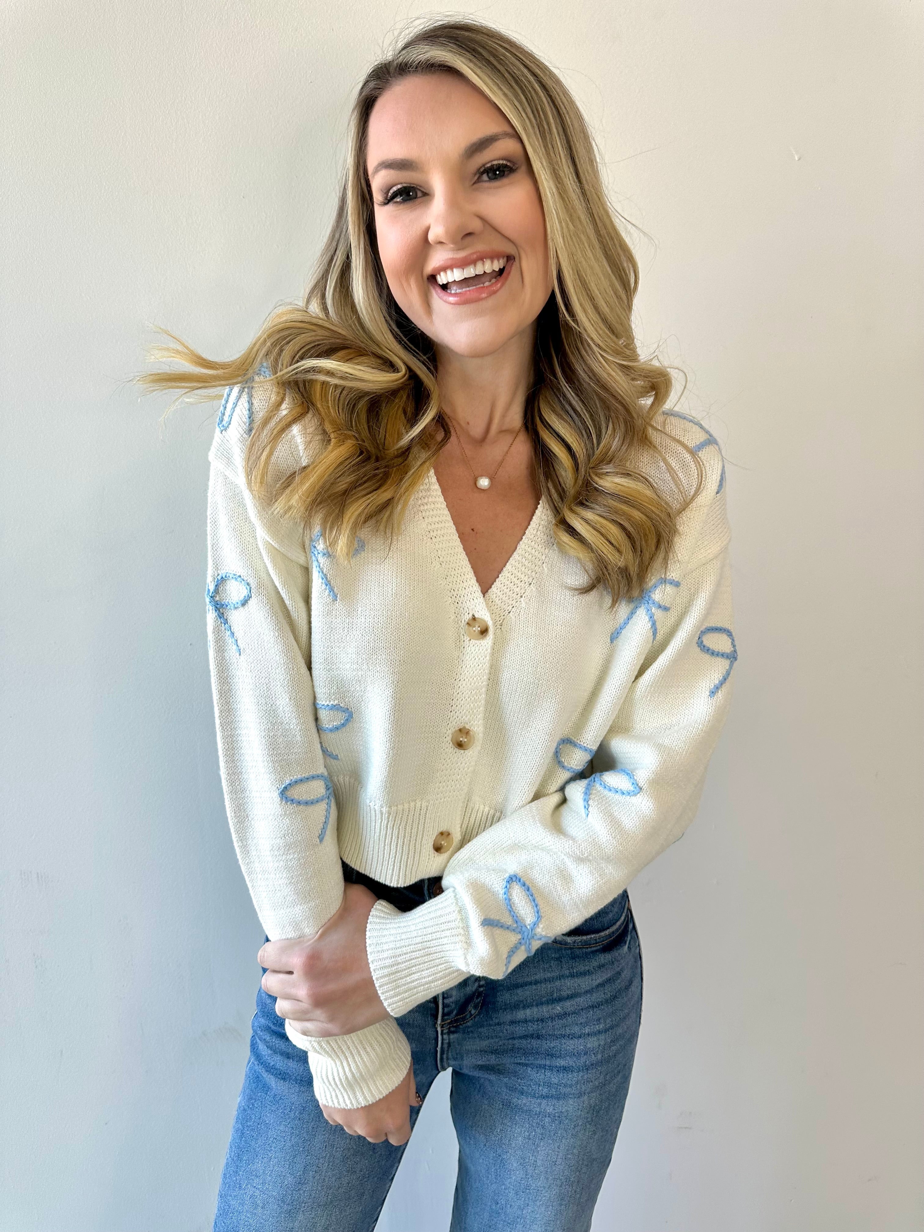 Embroidered Bow Cropped Cardigan - Blue