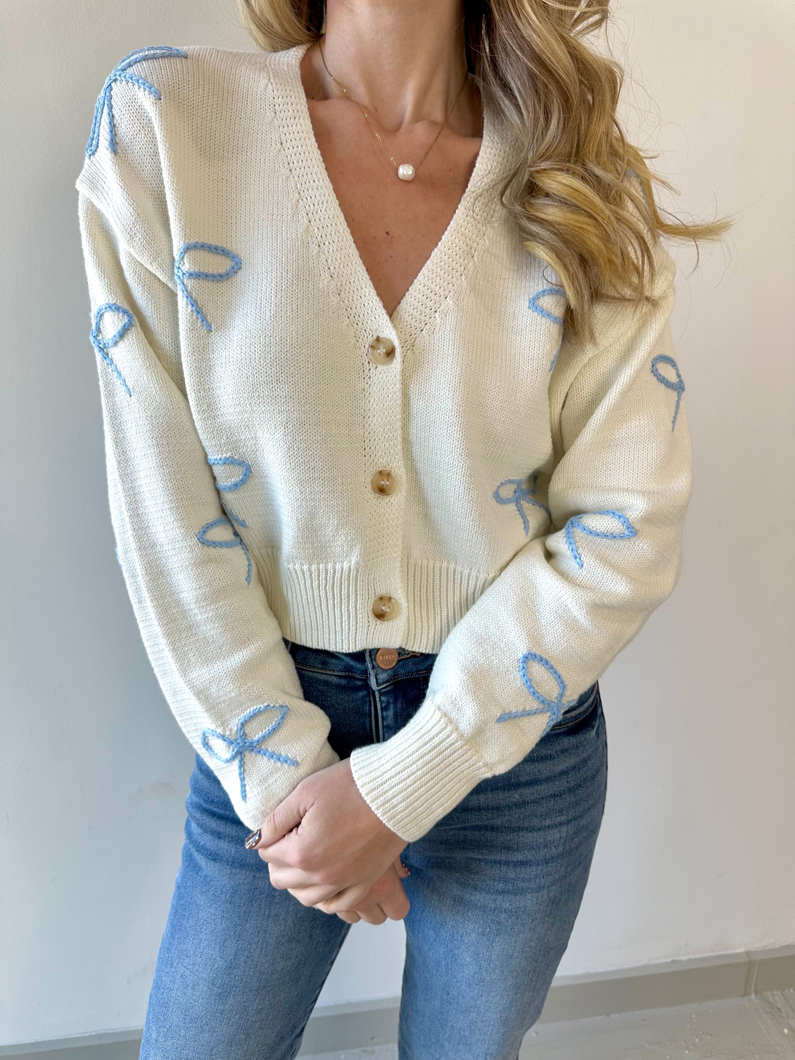 Embroidered Bow Cropped Cardigan - Blue