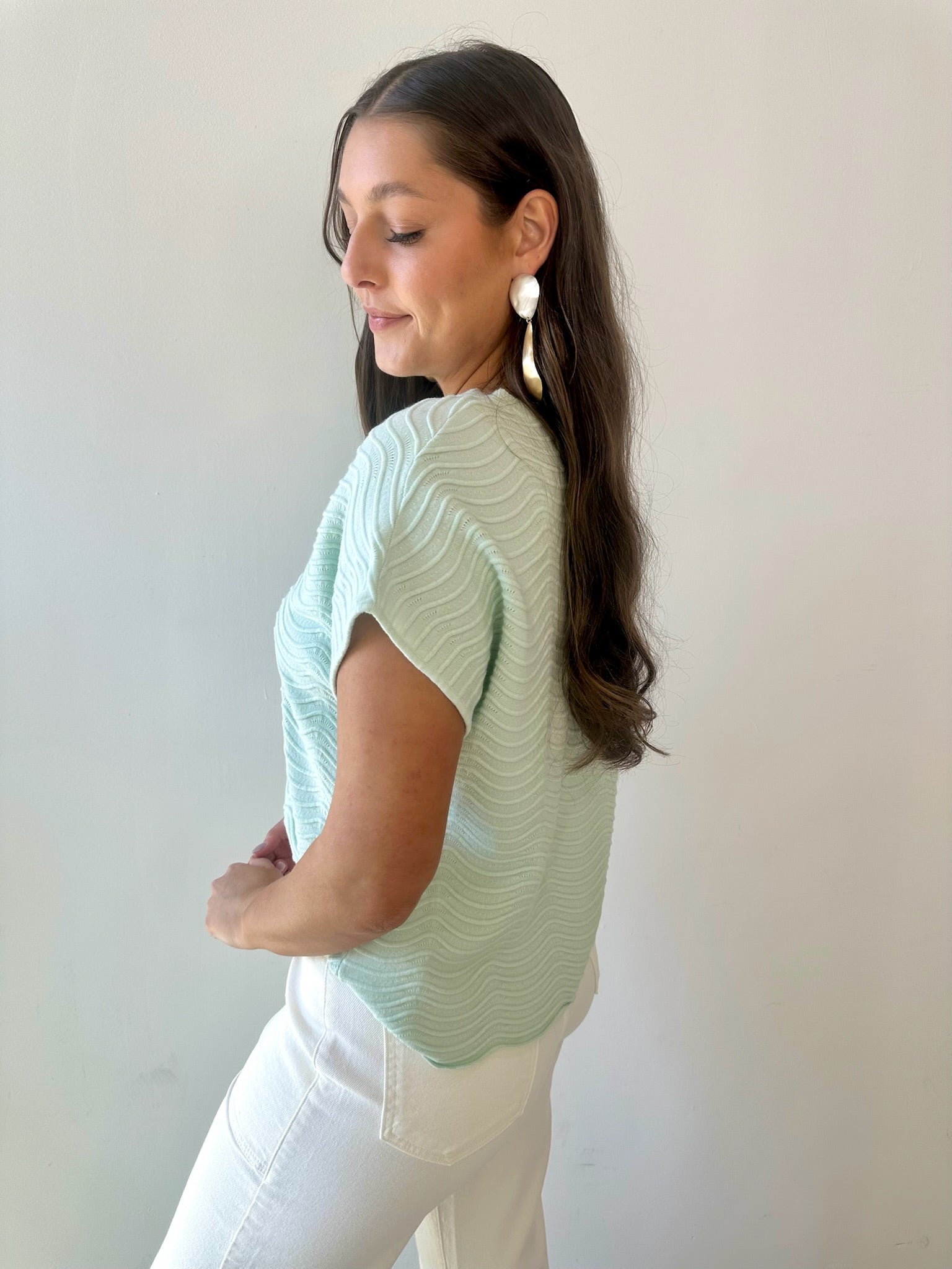 Fine Knit With Scallop Detail Top