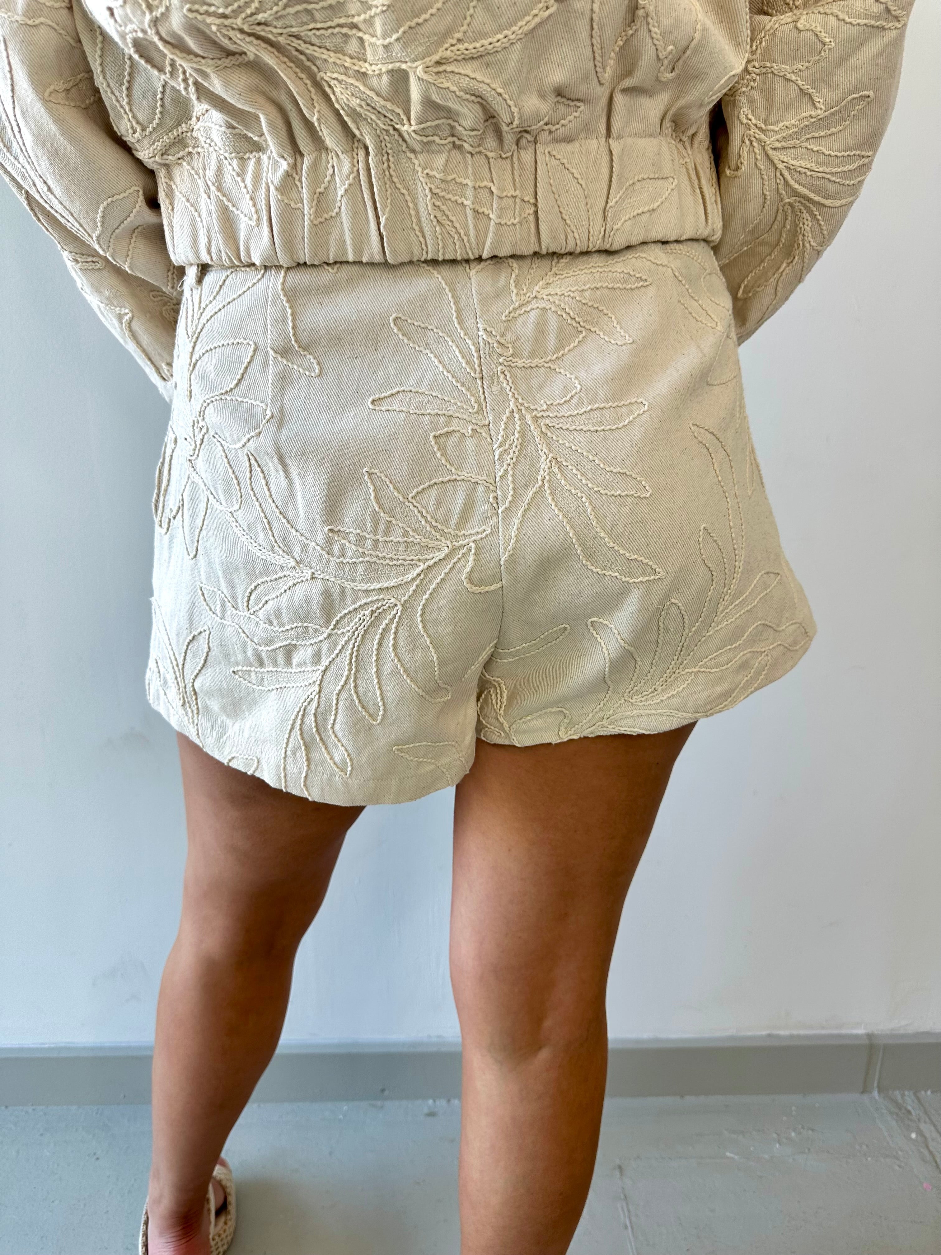 Floral Jacquard Pleated Shorts