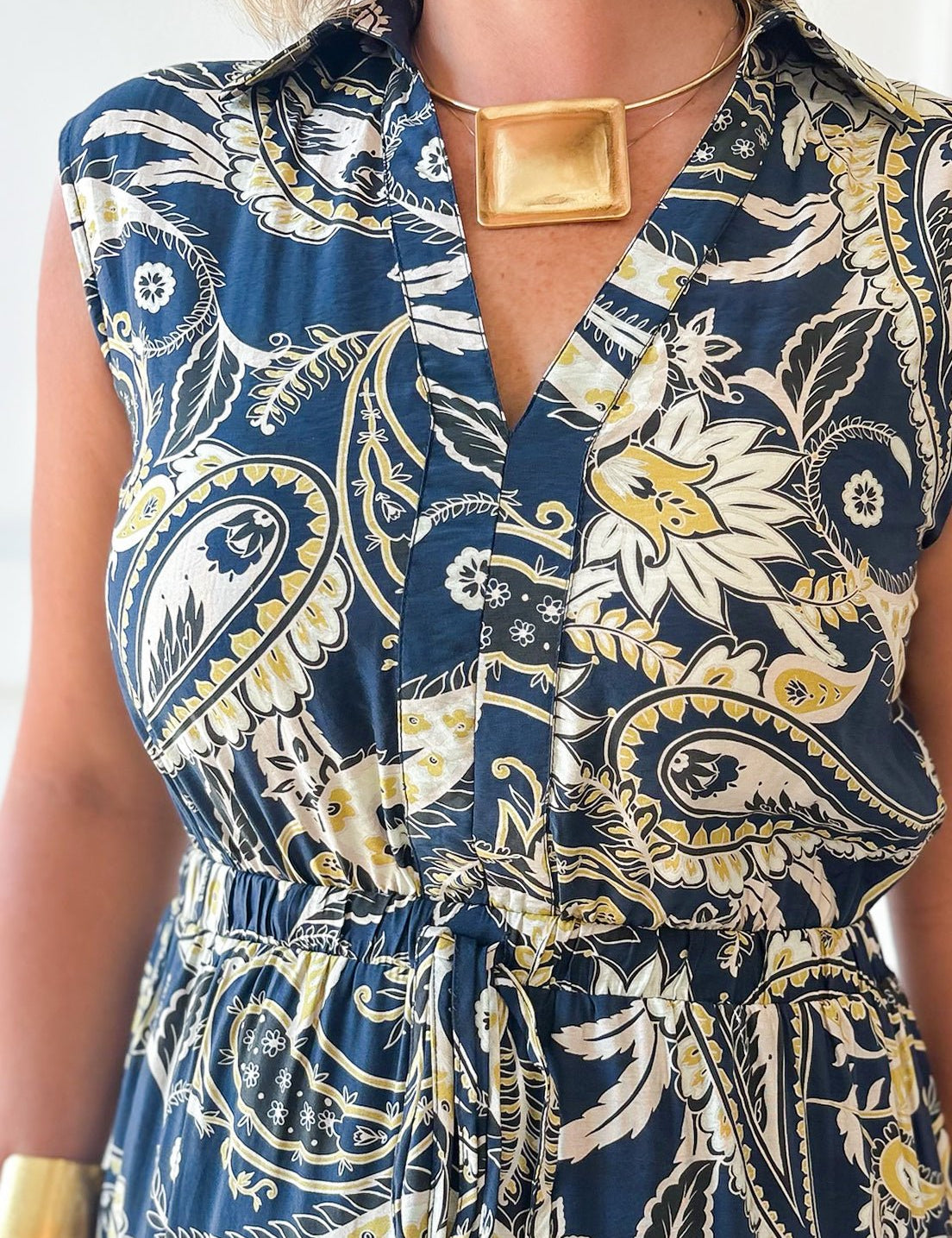 Floral Print Collared Maxi Dress