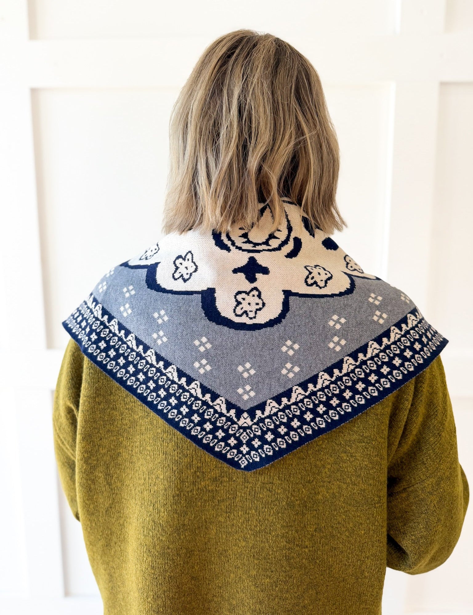 Hankerchief Motif Triangle Scarf