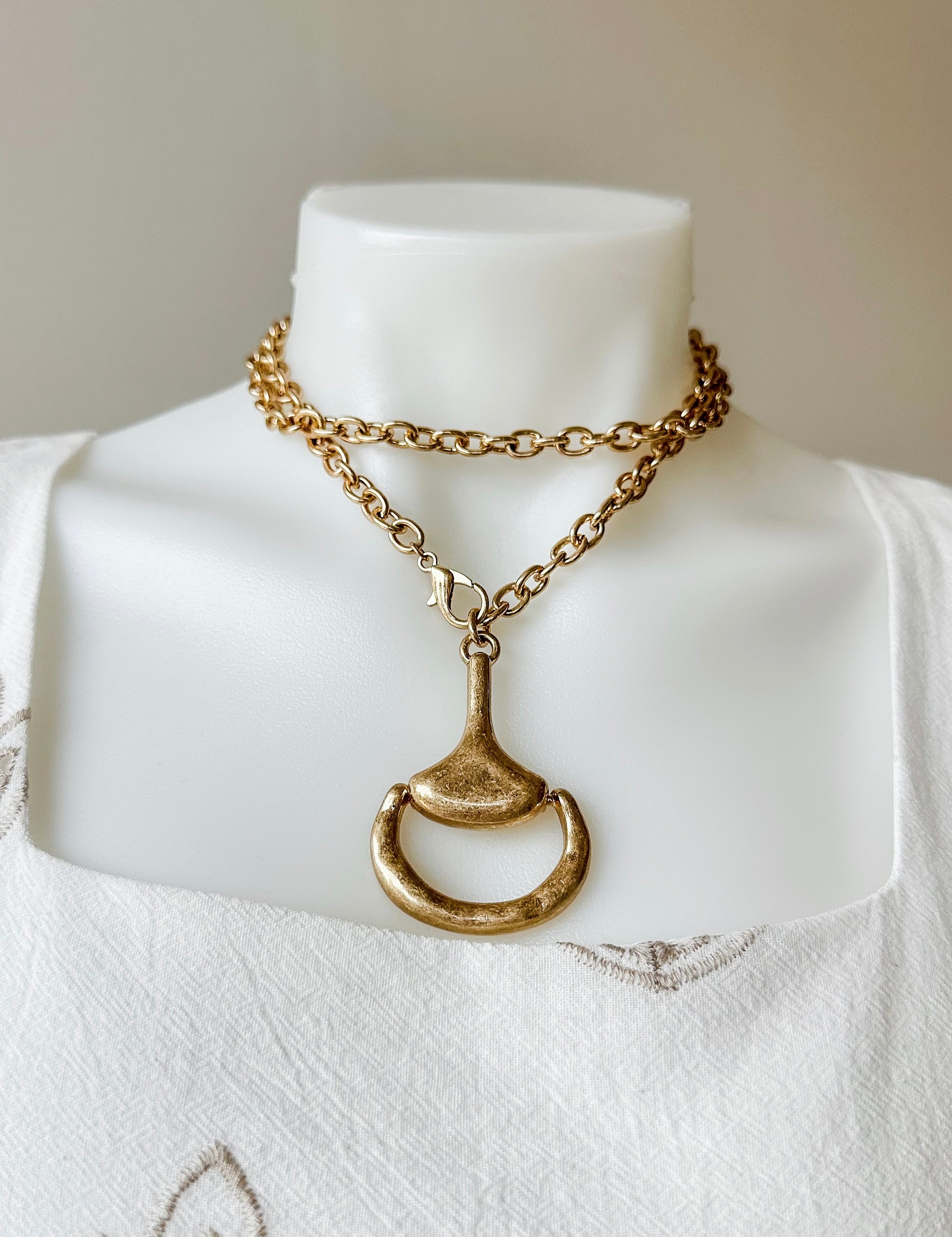 Horsebit Pendant Adjustable Necklace