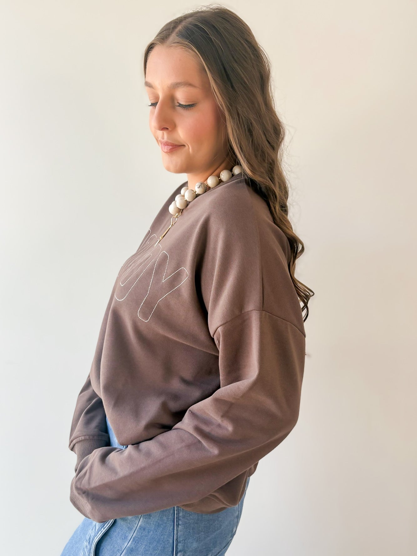"Howdy" Graphic Sweater - Coco
