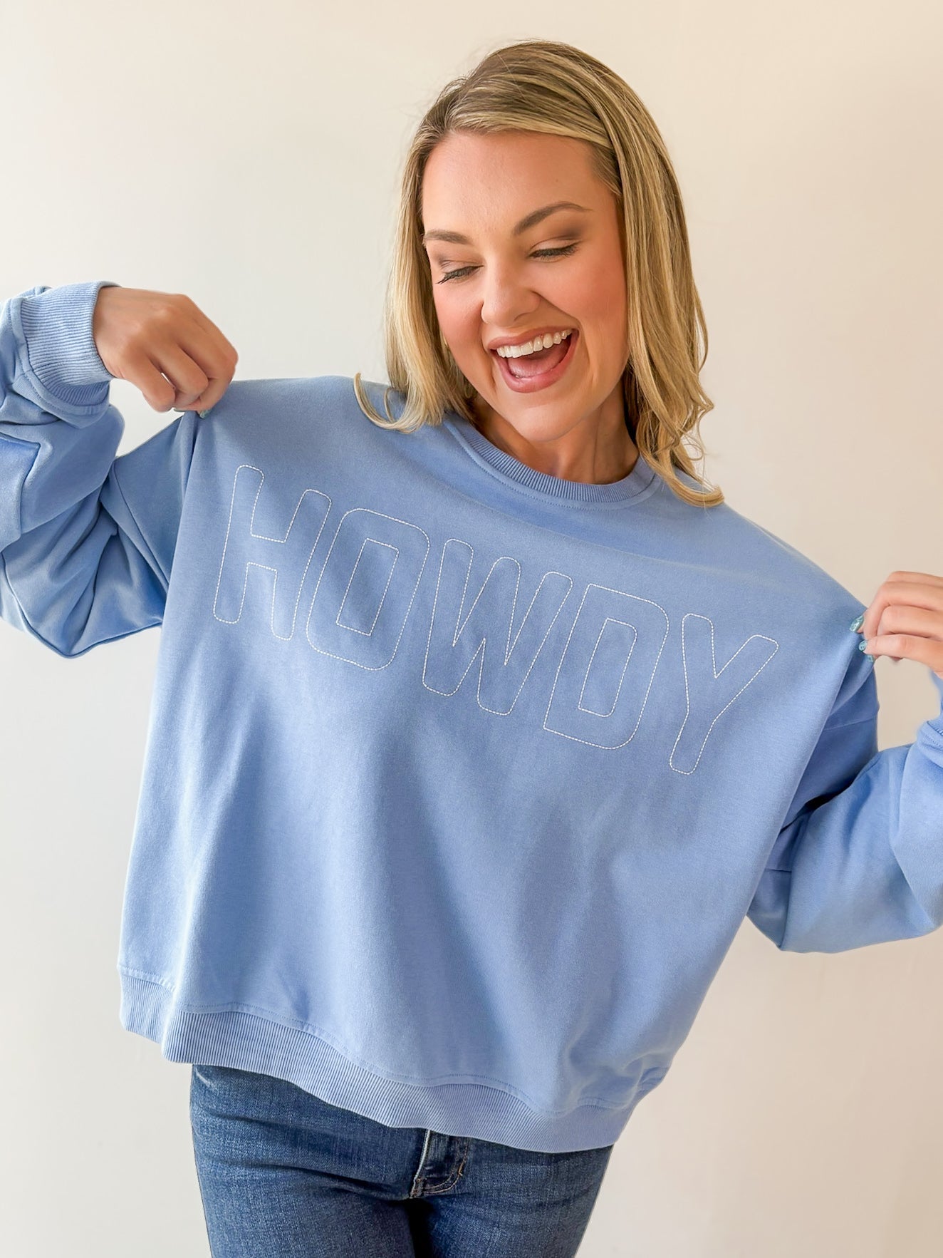"Howdy" Graphic Sweater - Seabreeze