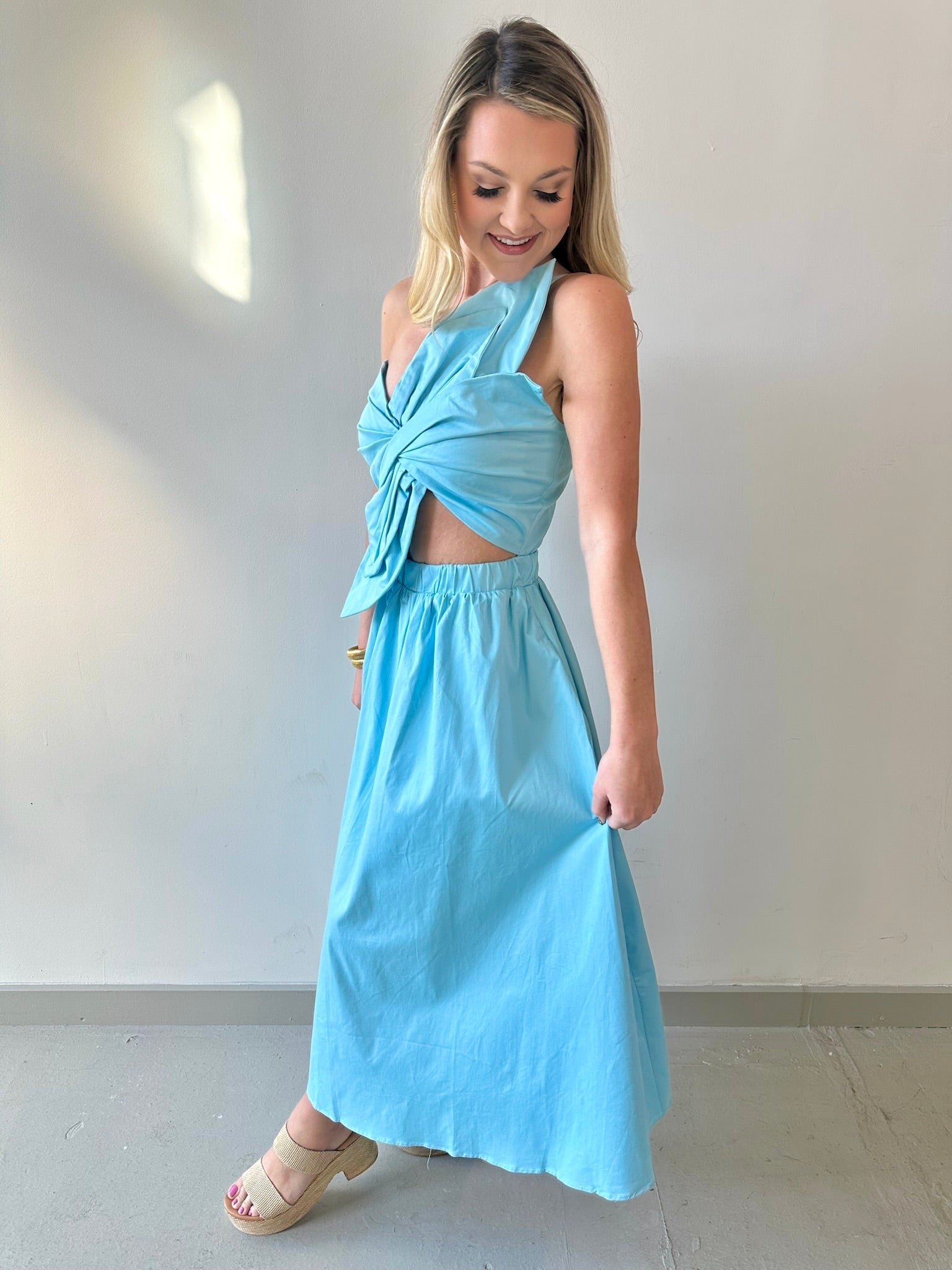 Knotted Twist Midi Dress