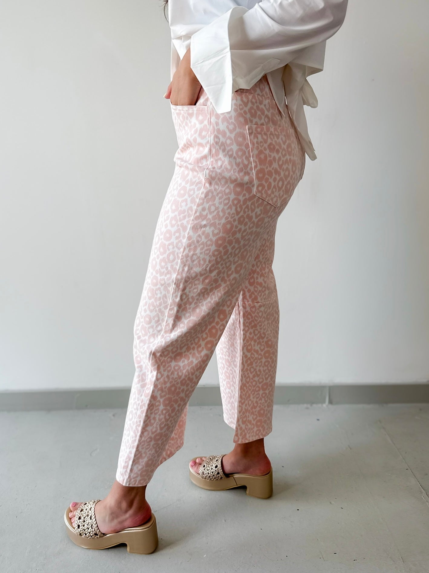 Leopard Print Barrel Crop Jean - Pink