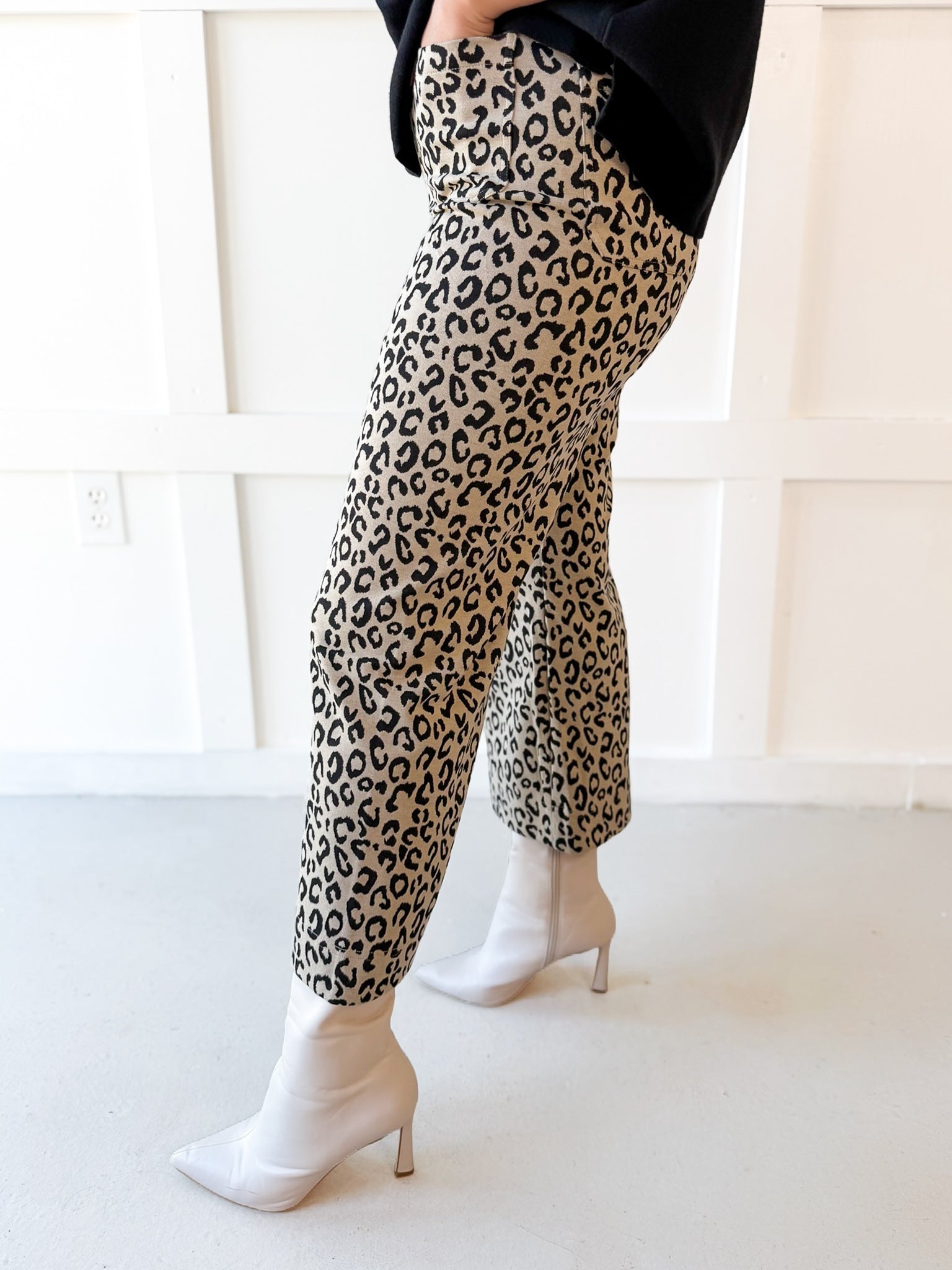 Leopard Print Zip Front Pant - Taupe