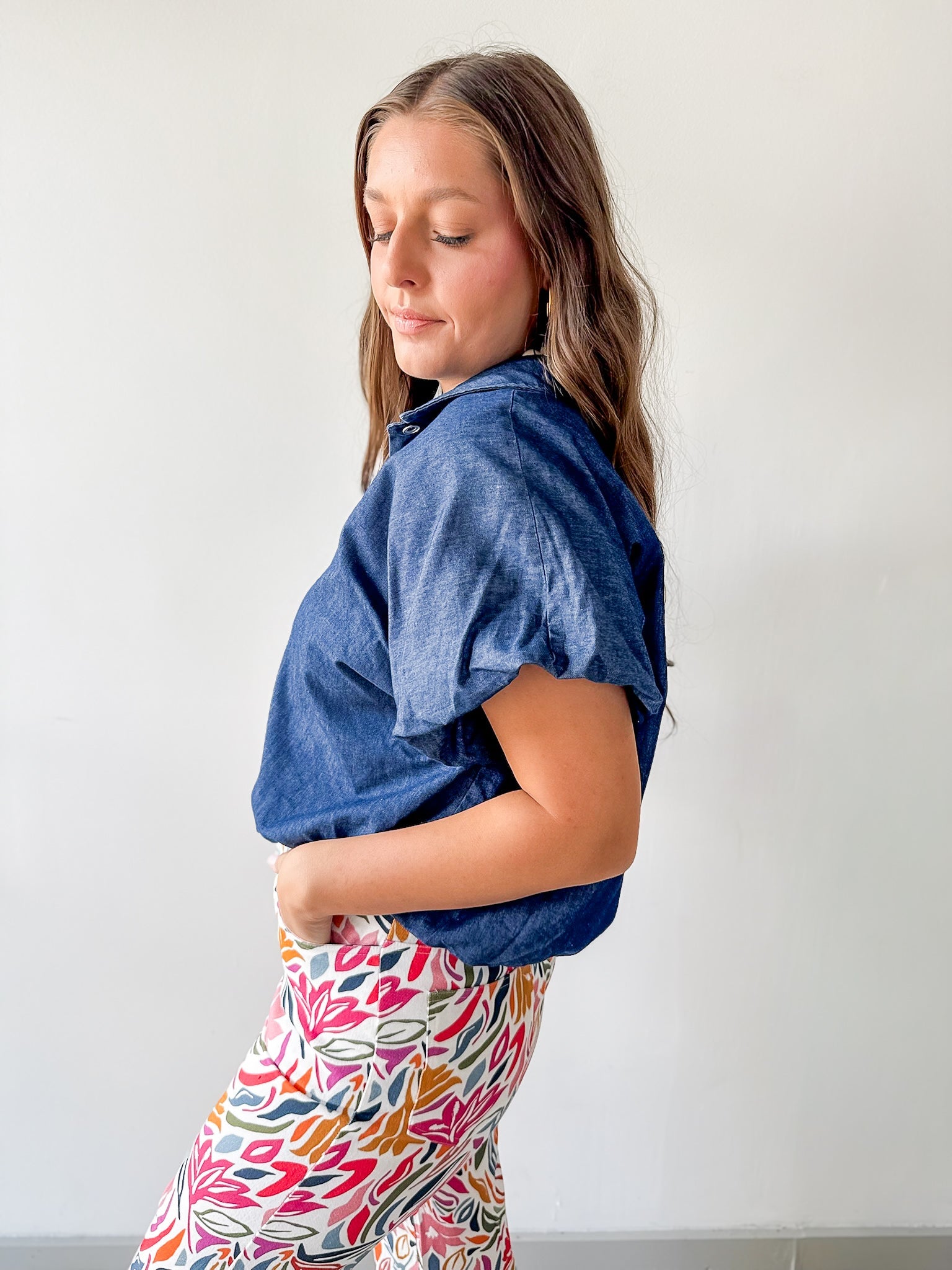 Lightweight Bubble Cropped Shirt