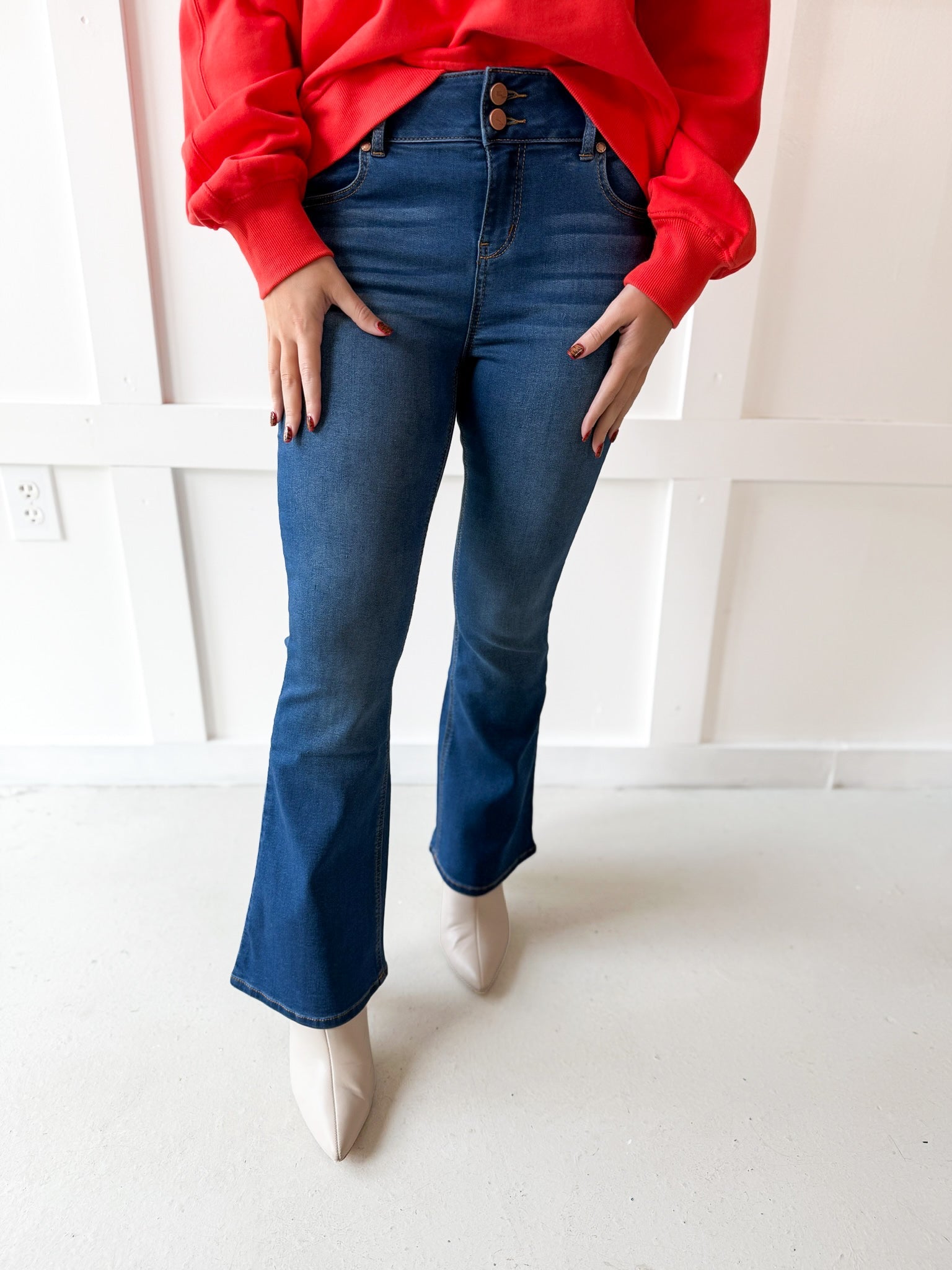 Petite 29" Shapewear Fit & Flare Jean