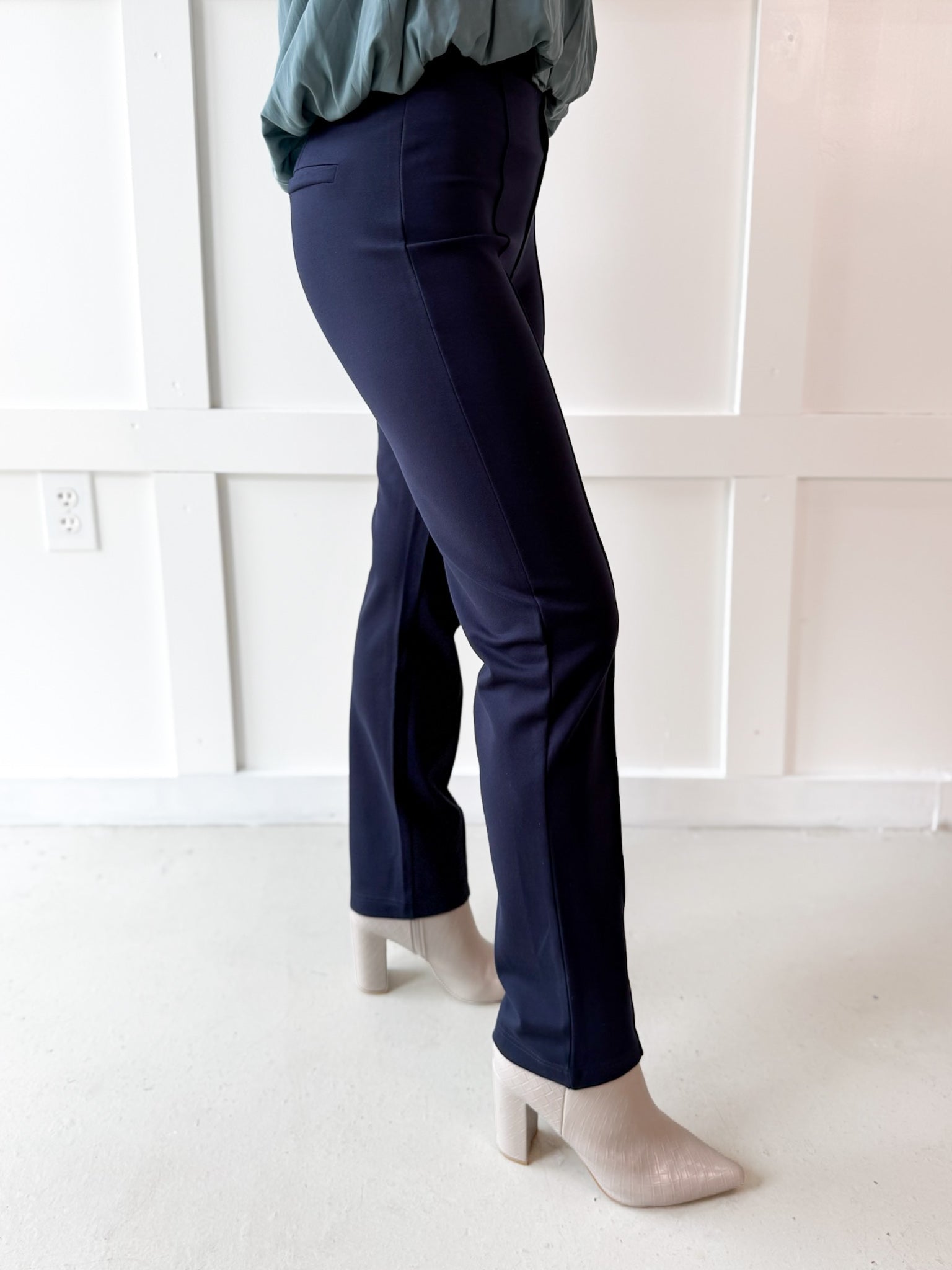 Pintuck Easy Pull Pants - Navy