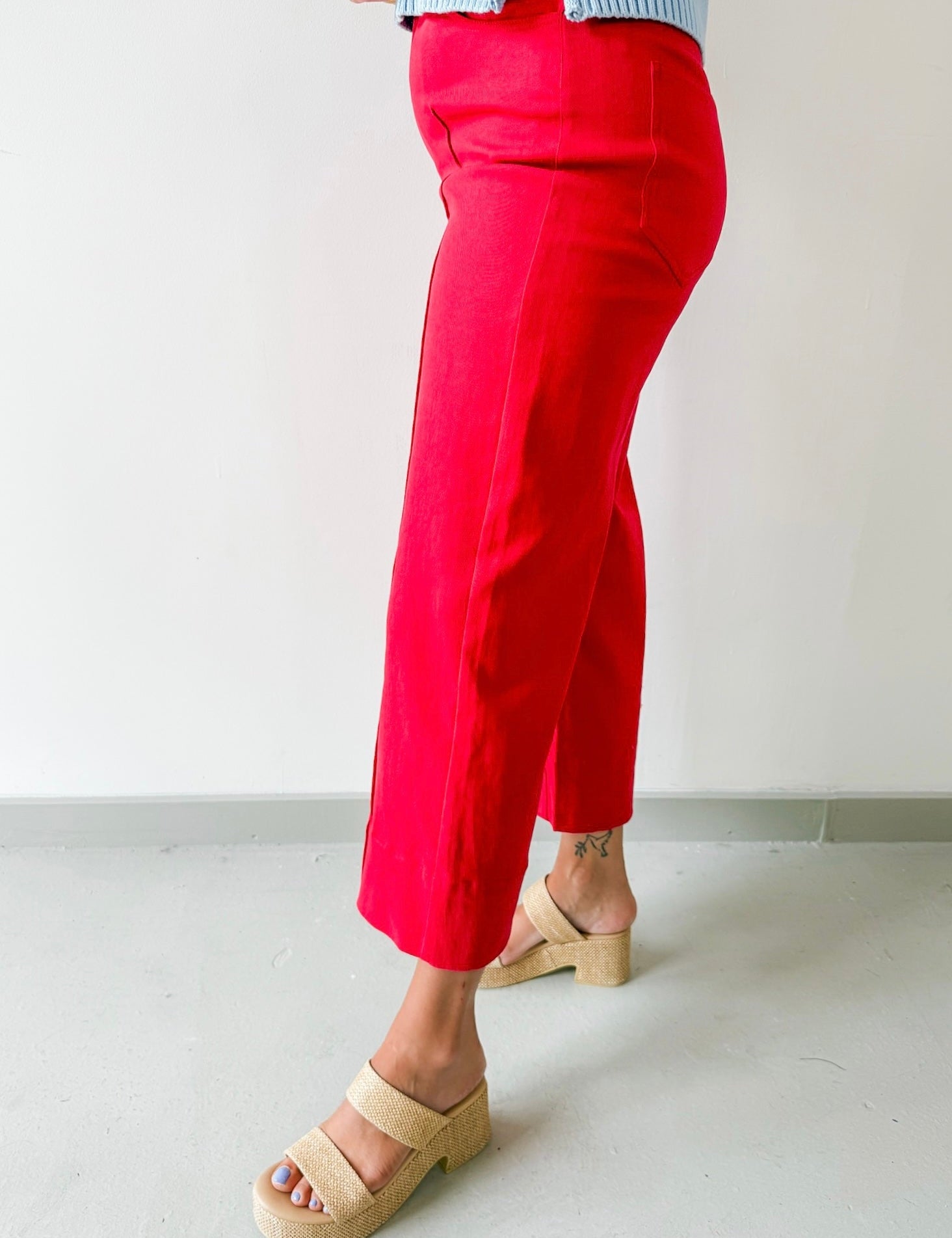 Pintuck Wide Leg Pant
