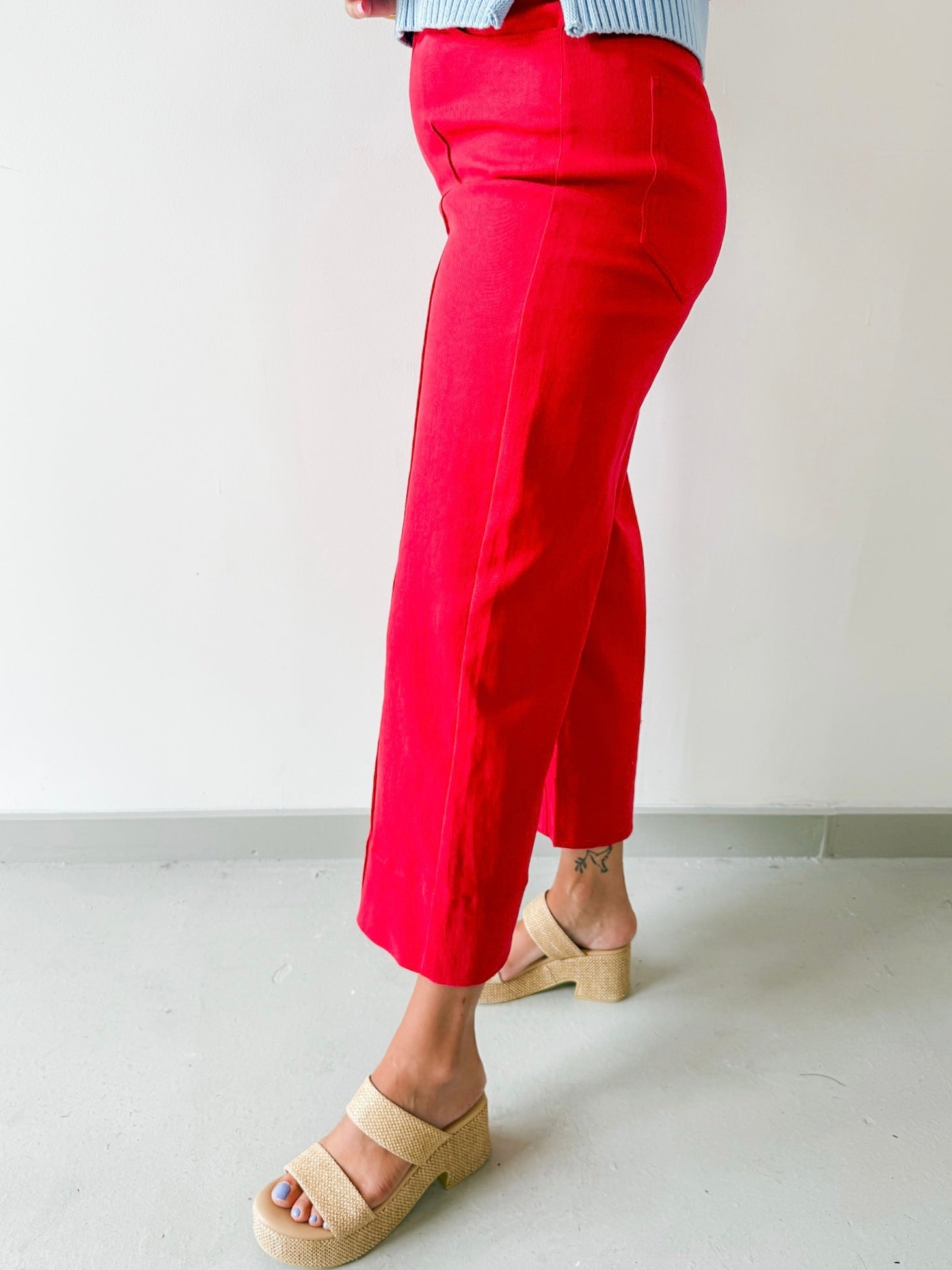 Pintuck Wide Leg Pant