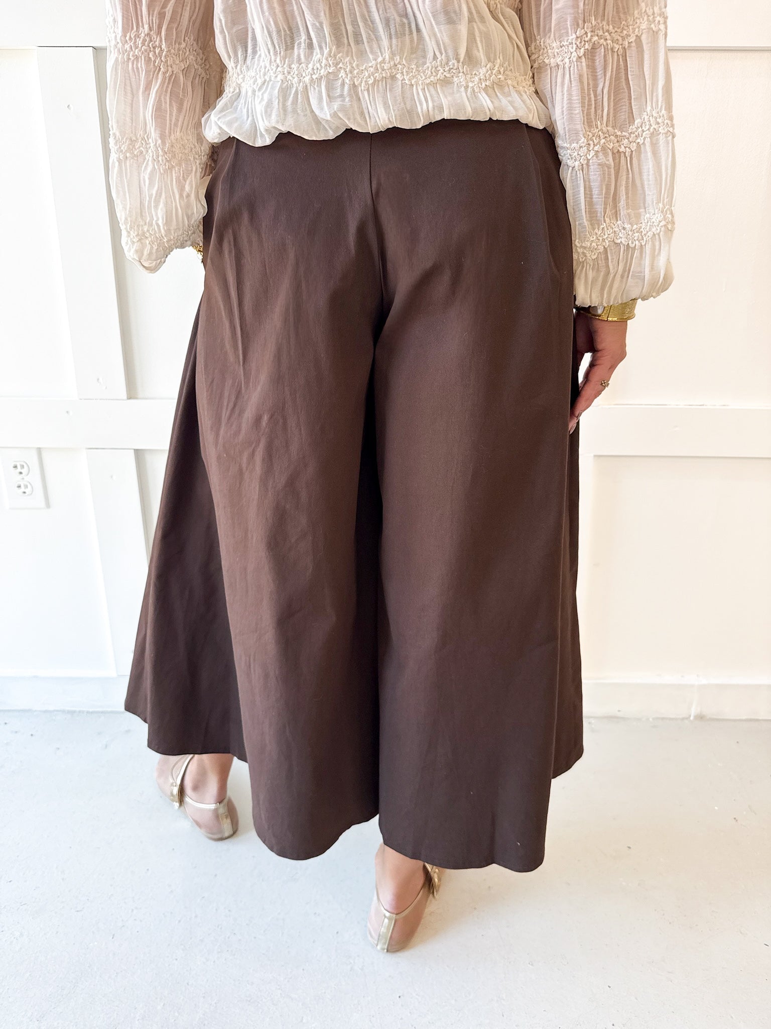 Pleated Cullotte Pants- Brown