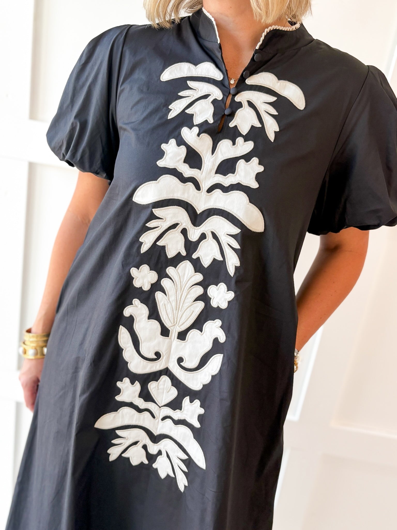 Puff Sleeve App Midi Dress - Ivory/Black