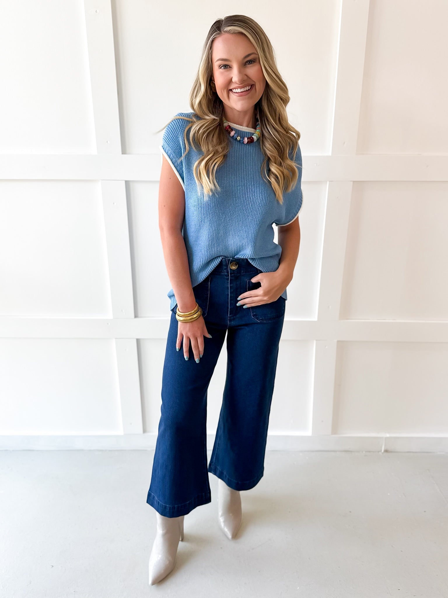Ribbed Contrast Piped Knit Top