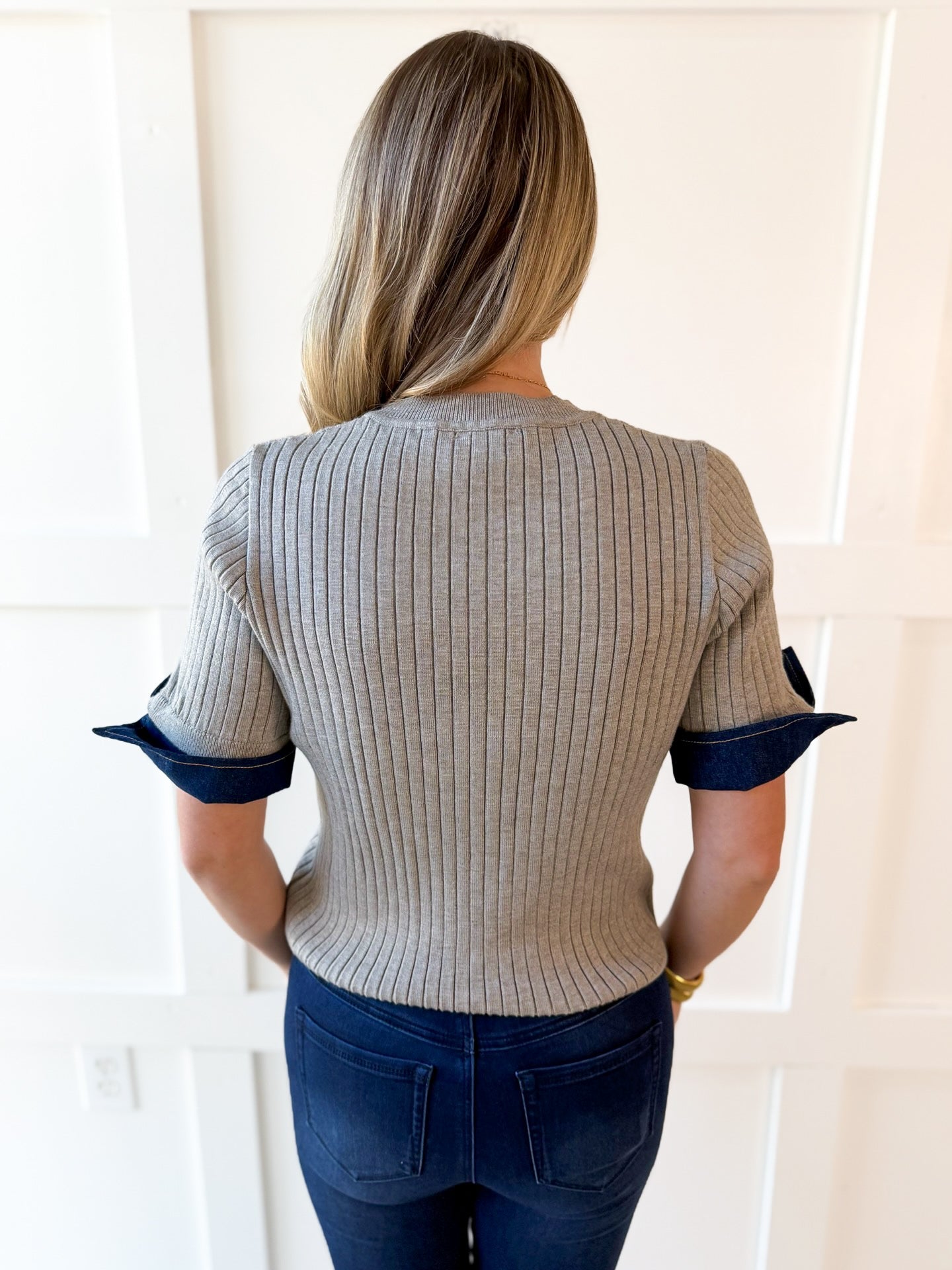 Ribbed Knit Short Sleeve Top - Grey