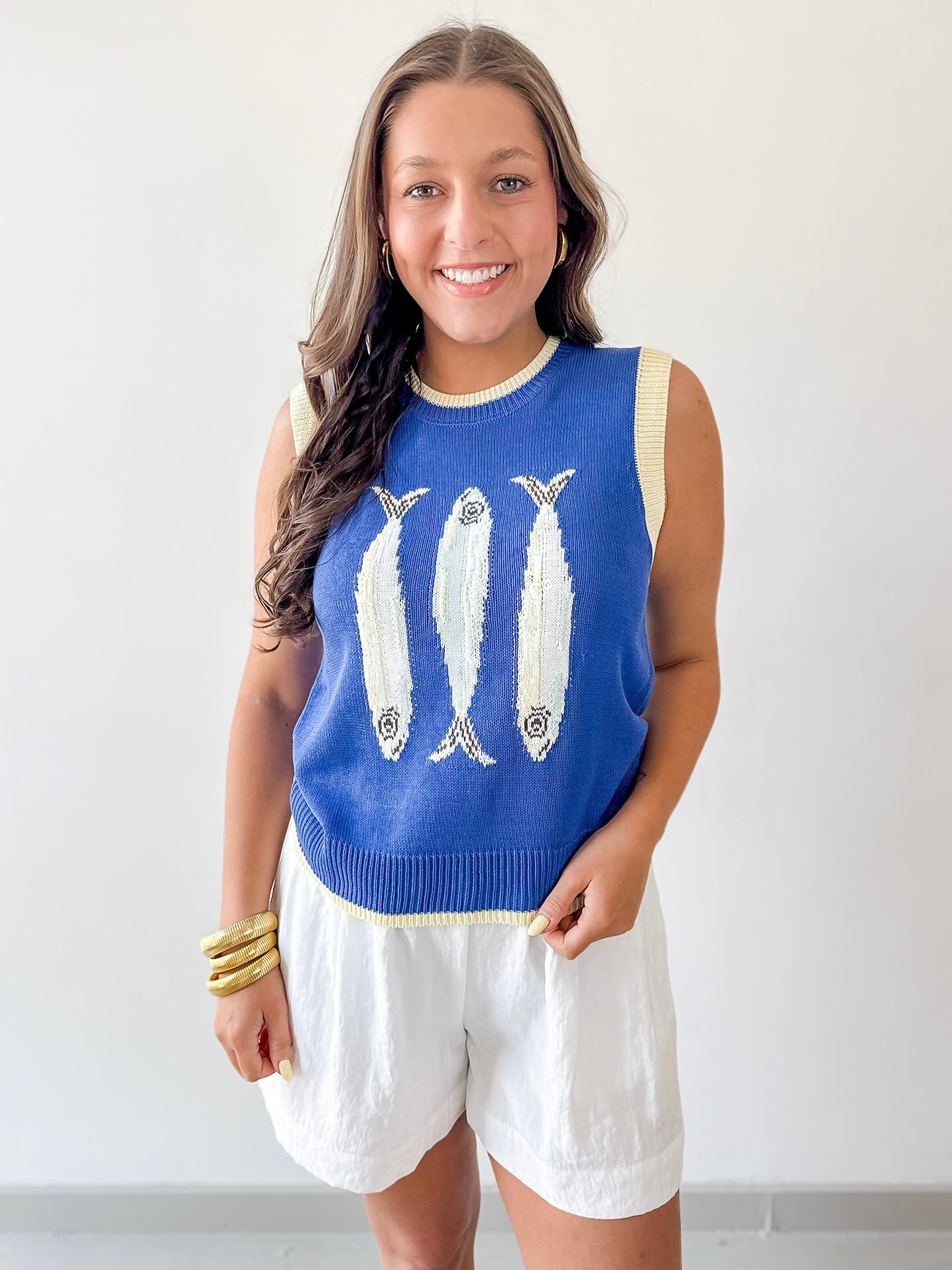 Round Neck 'fish' Knit Vest- Blue