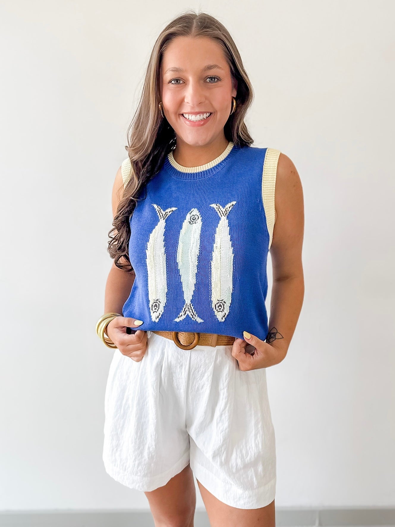 Round Neck 'fish' Knit Vest- Blue